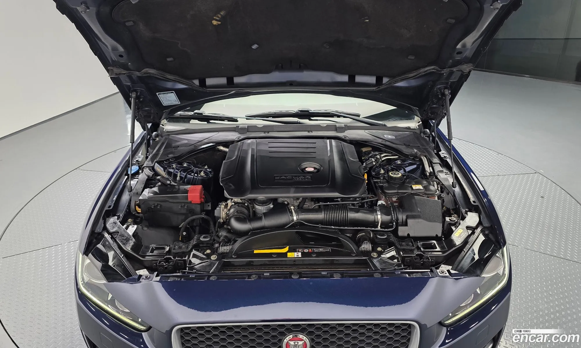 Jaguar XE 2016 SAJAB4BN1GA923852 — 7
