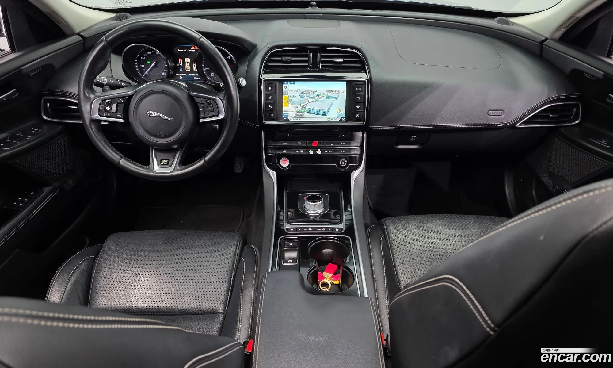 Jaguar XE 2016 SAJAB4BN1GA923852 — 13