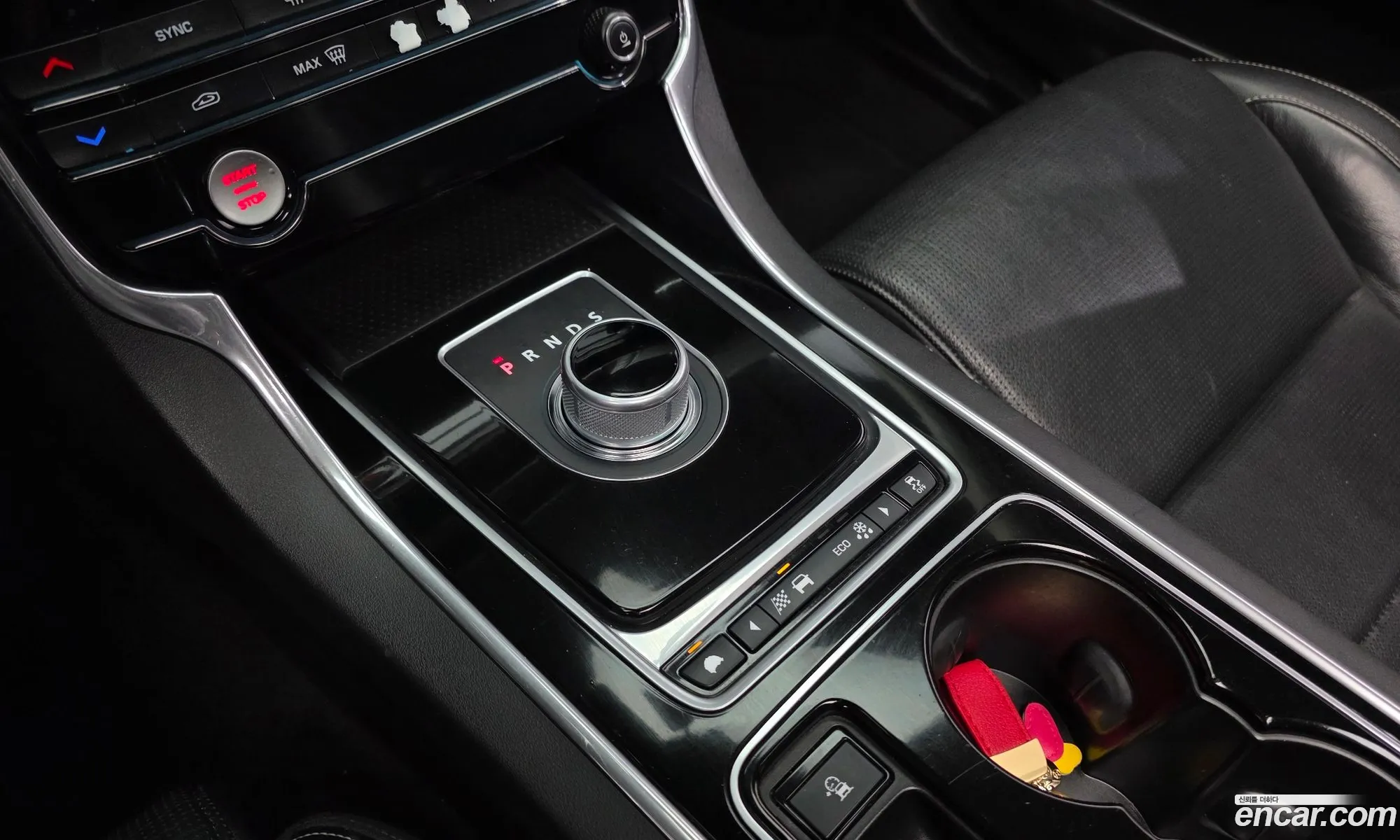 Jaguar XE 2016 SAJAB4BN1GA923852 — 9