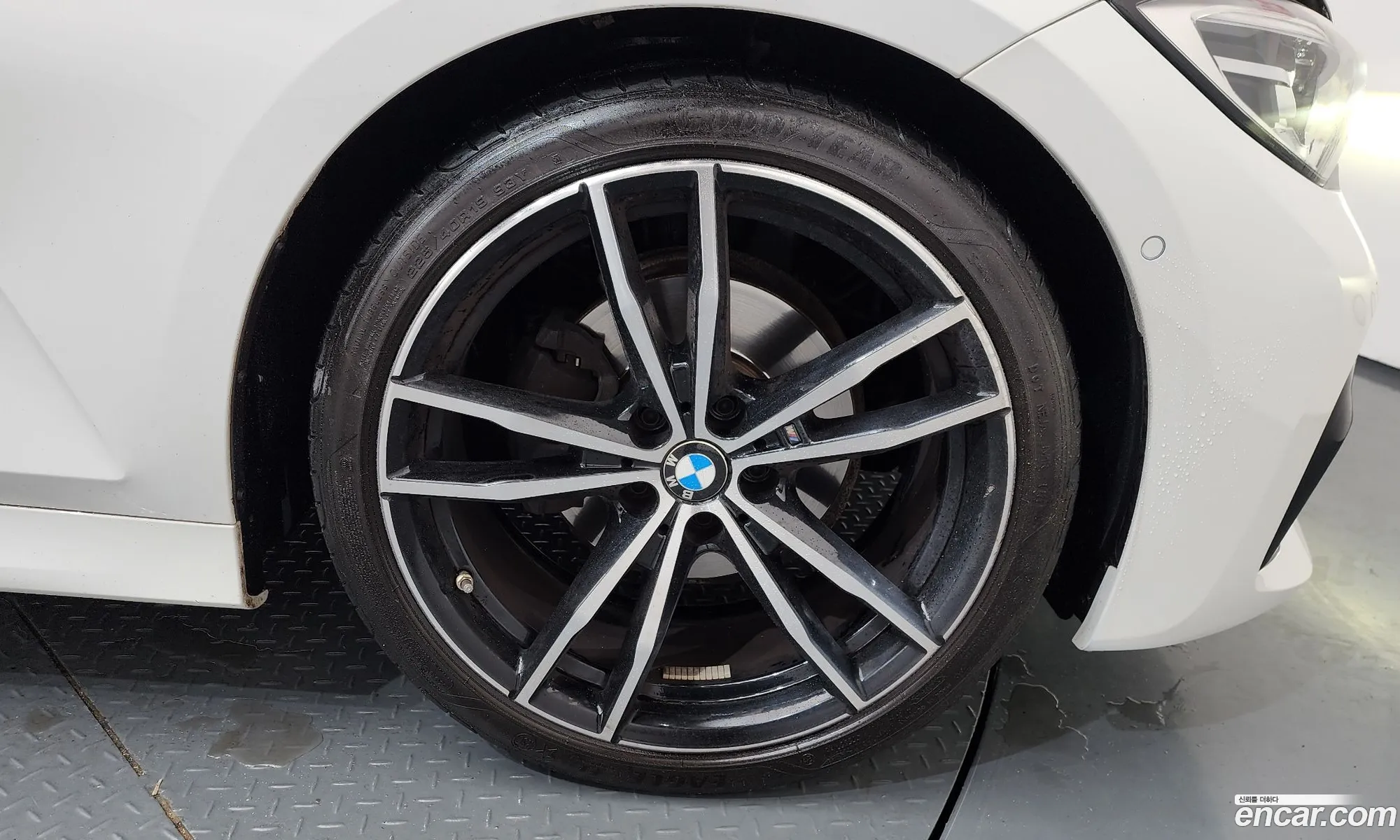 BMW 3 Series 2022 — 16