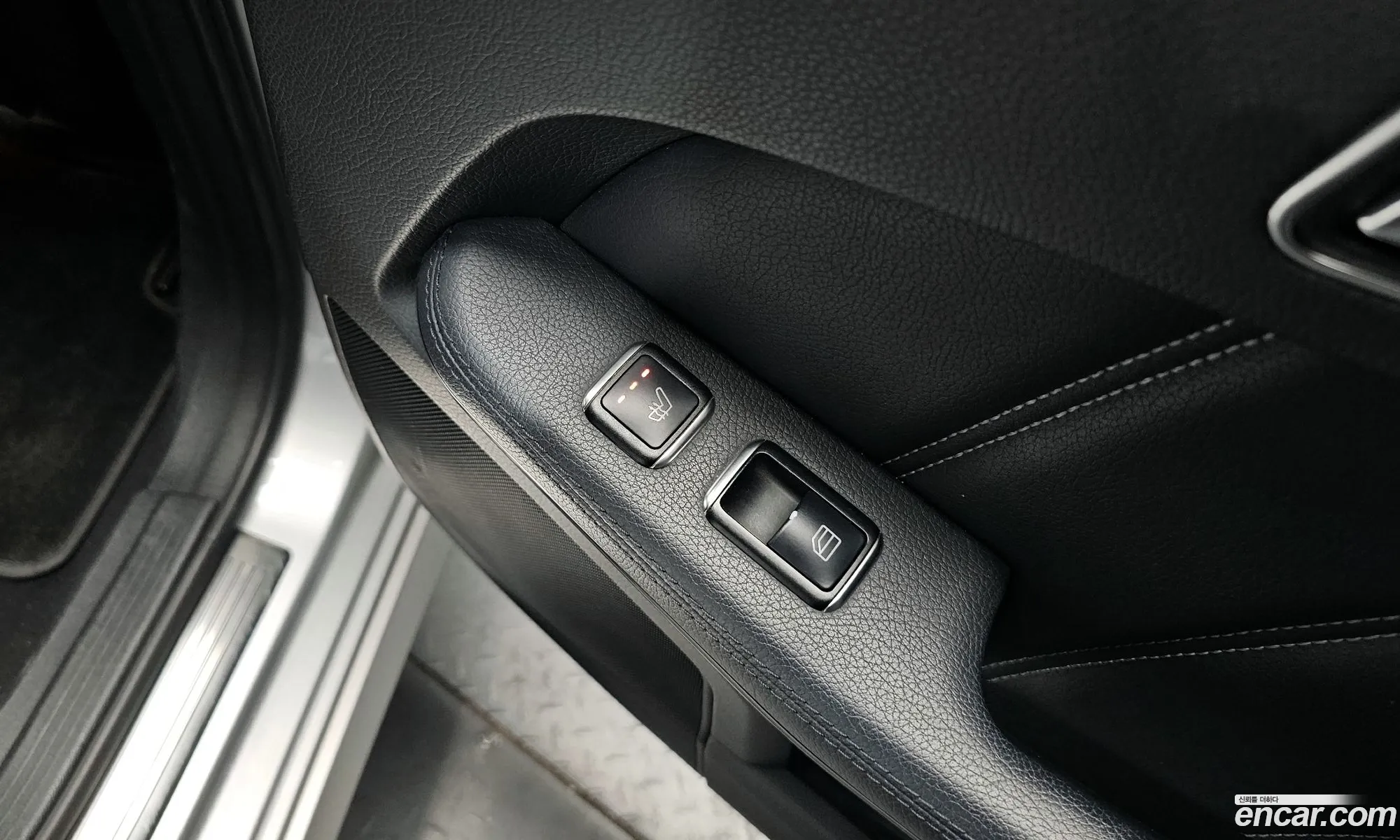 Mercedes-Benz E-Class W212 2014 WDDHF8CB0EB001048 — 2