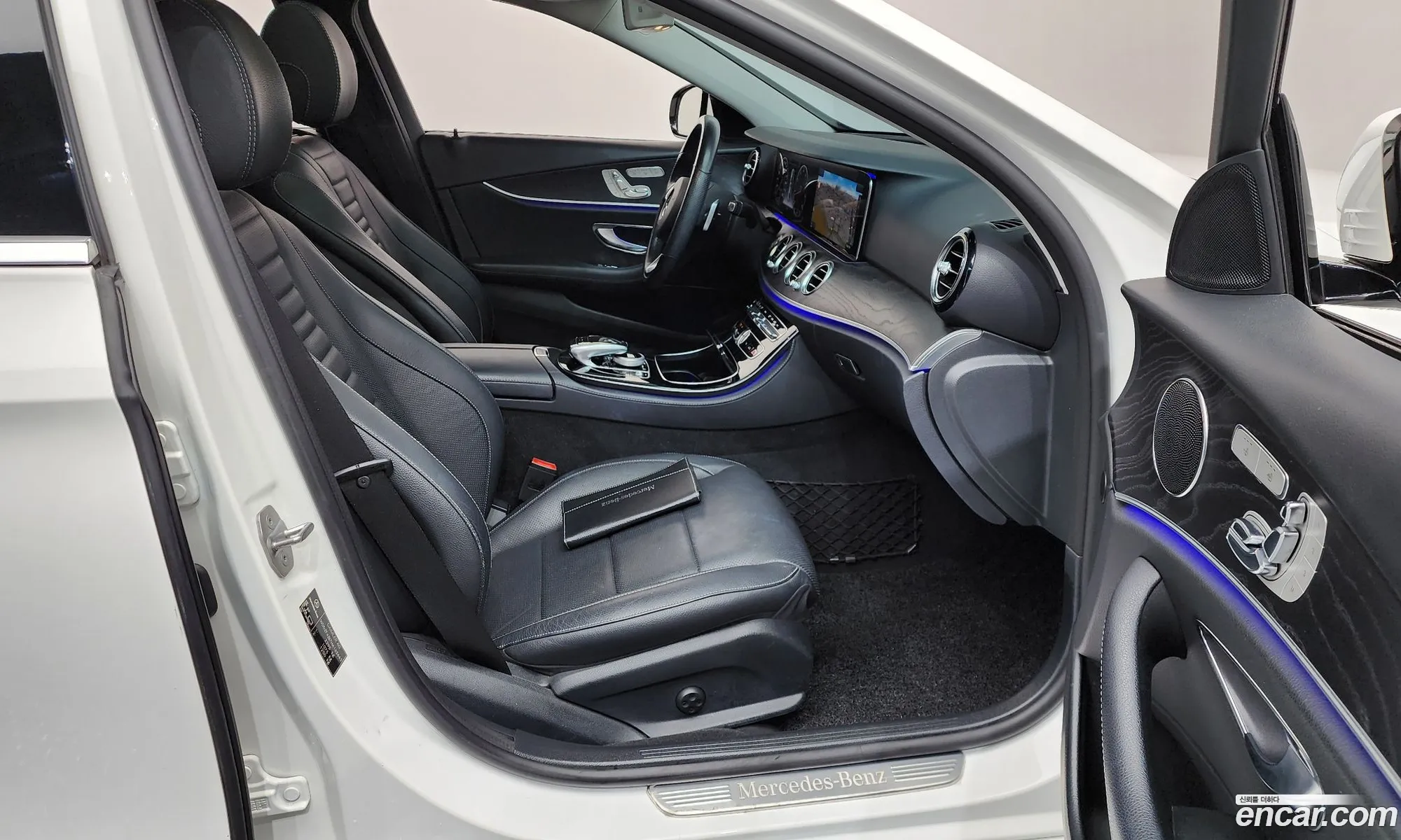 Mercedes-Benz E-Class W213 2017 — 10