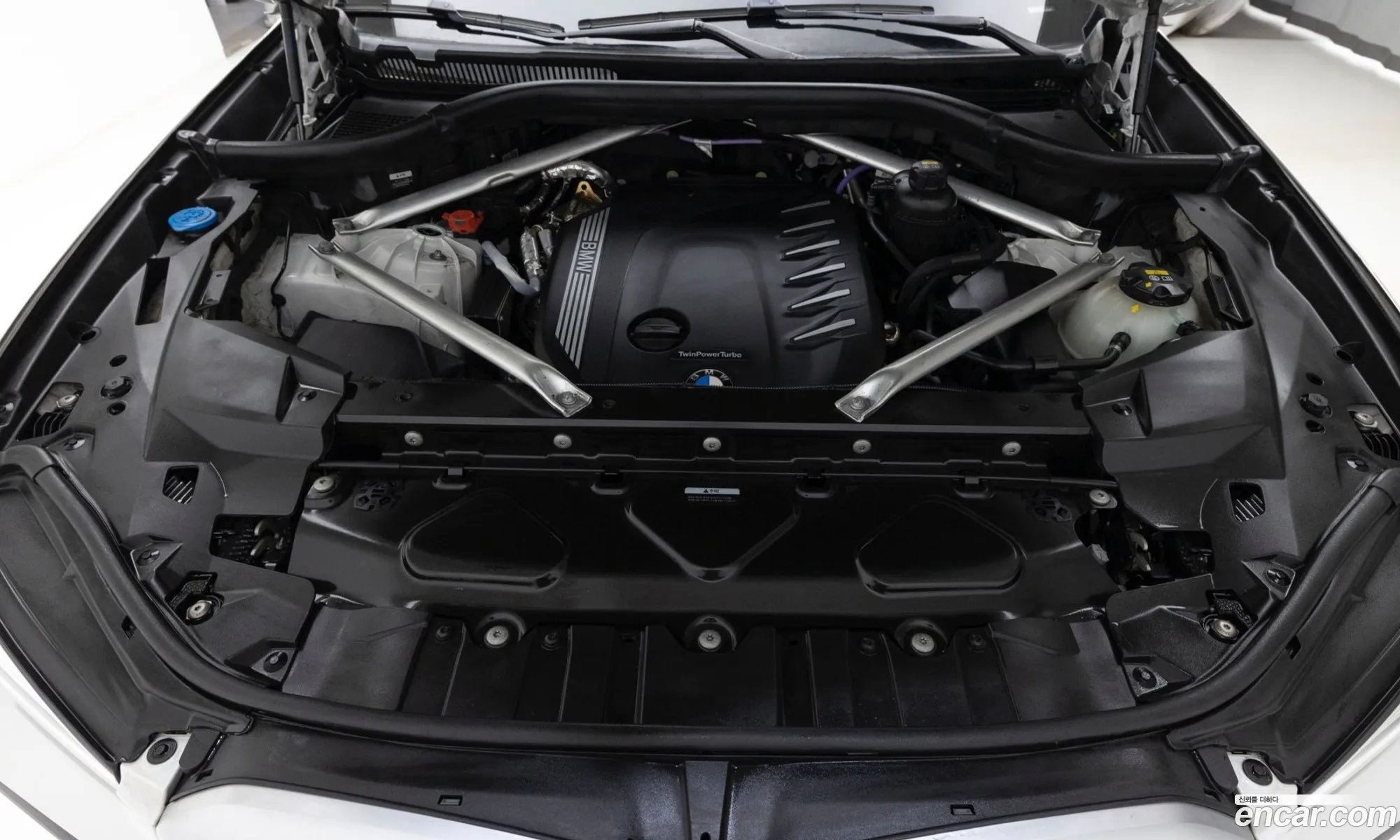 BMW X6 2021 — 2
