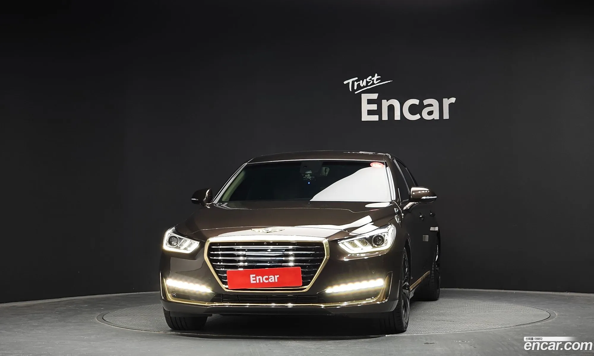 Genesis EQ900 2016 — 3