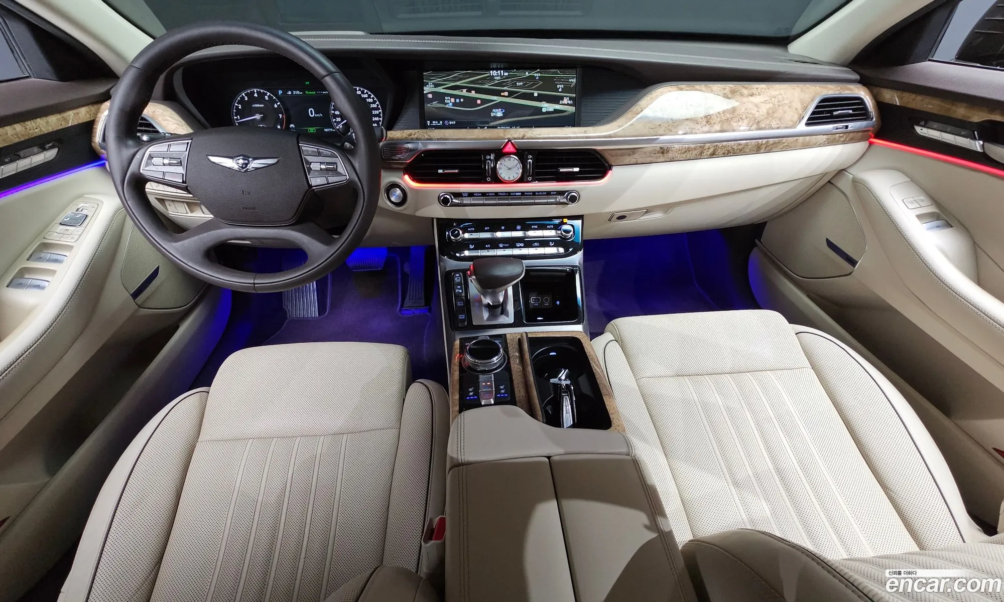 Genesis EQ900 2016 — 2