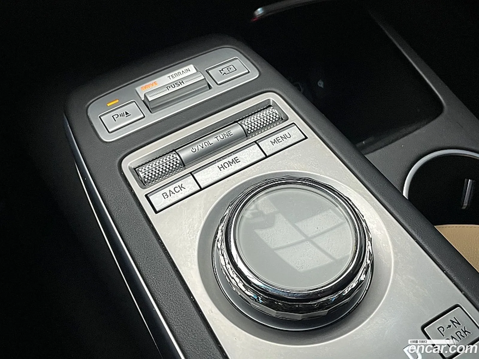 Genesis Electrified GV70 2022 — 15