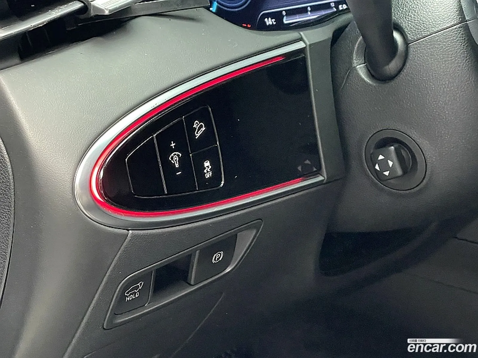 Genesis Electrified GV70 2022 — 9