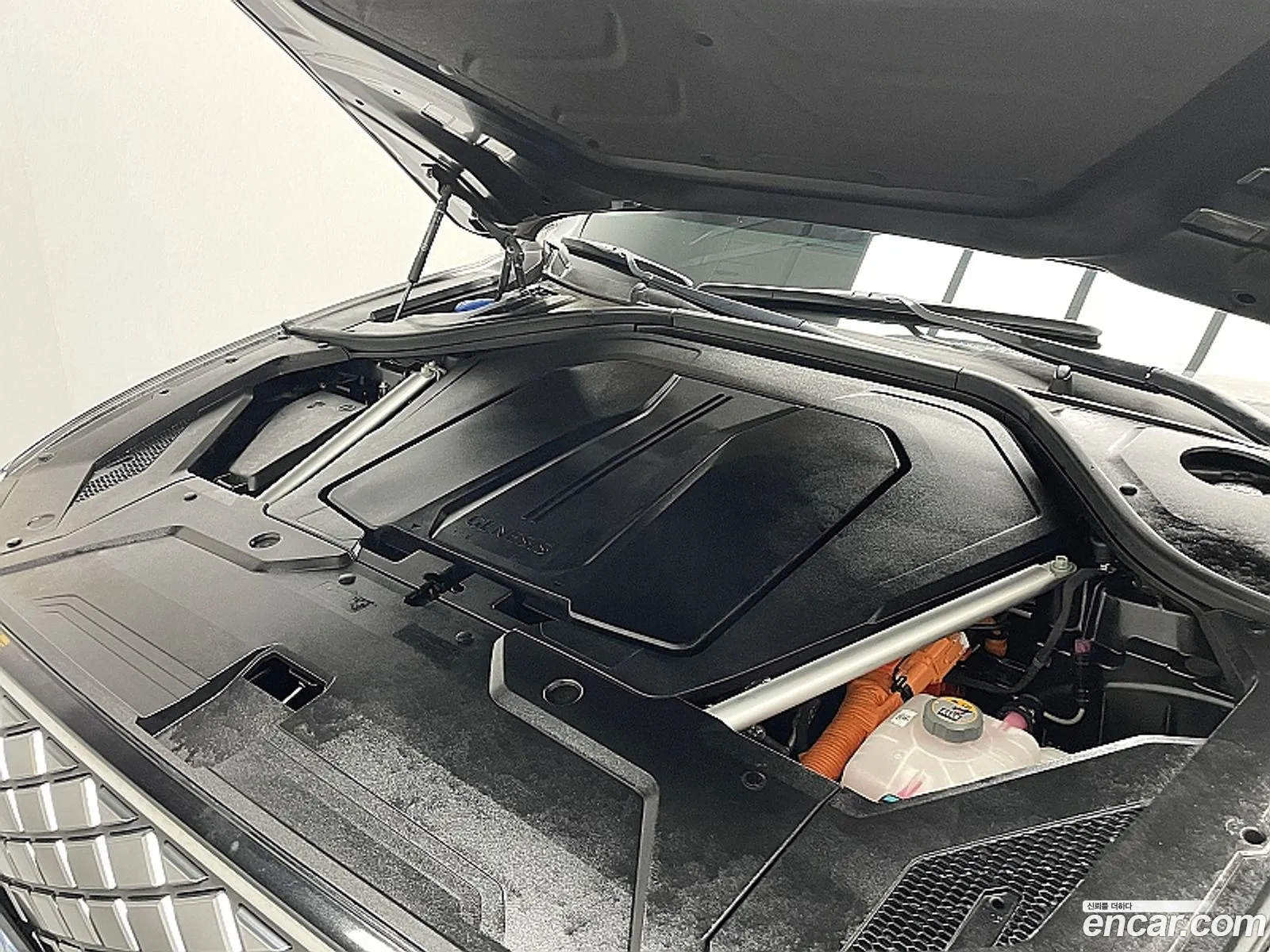 Genesis Electrified GV70 2022 — 13