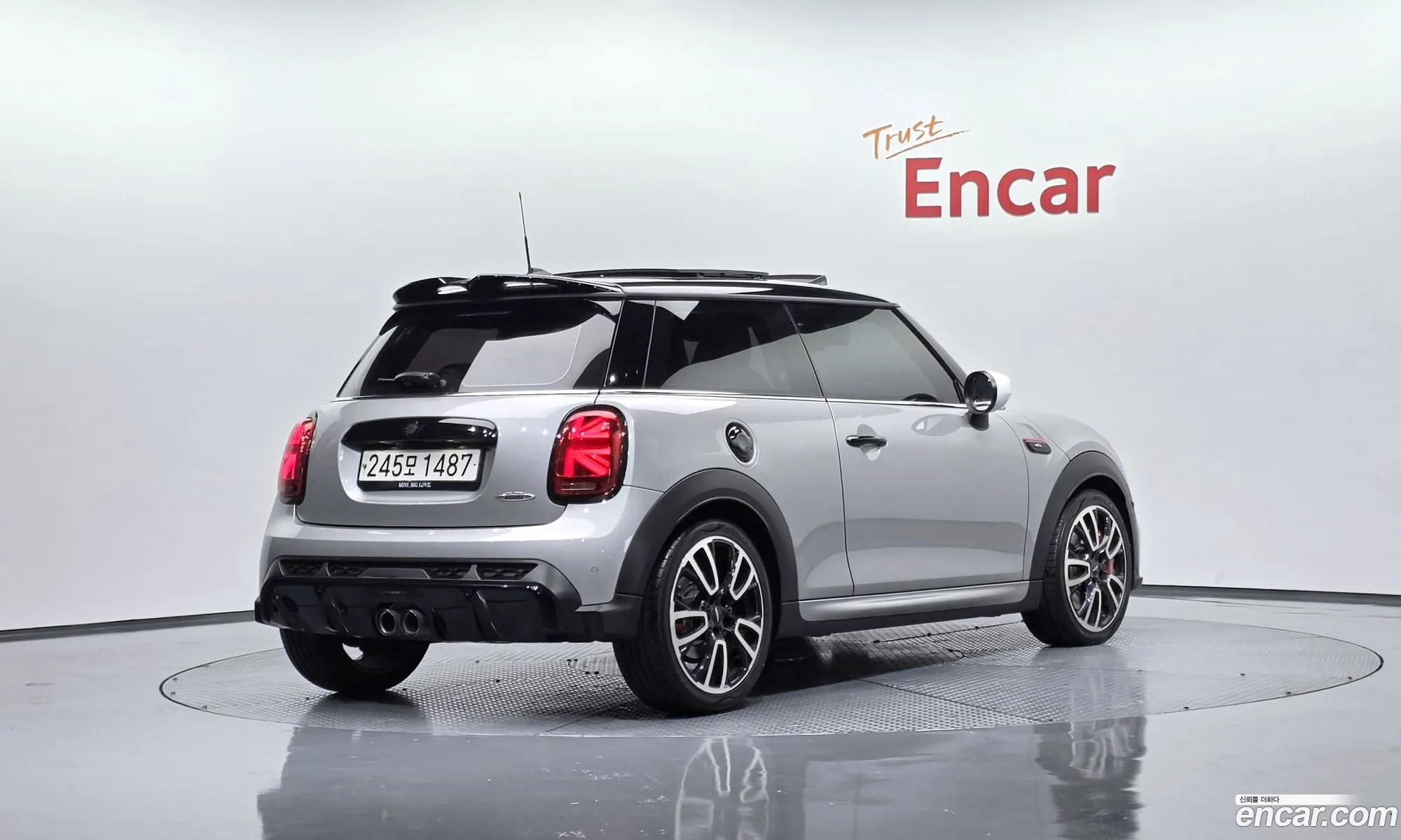 Mini Cooper S 2023 WMW81DH01R2U50413 — 23