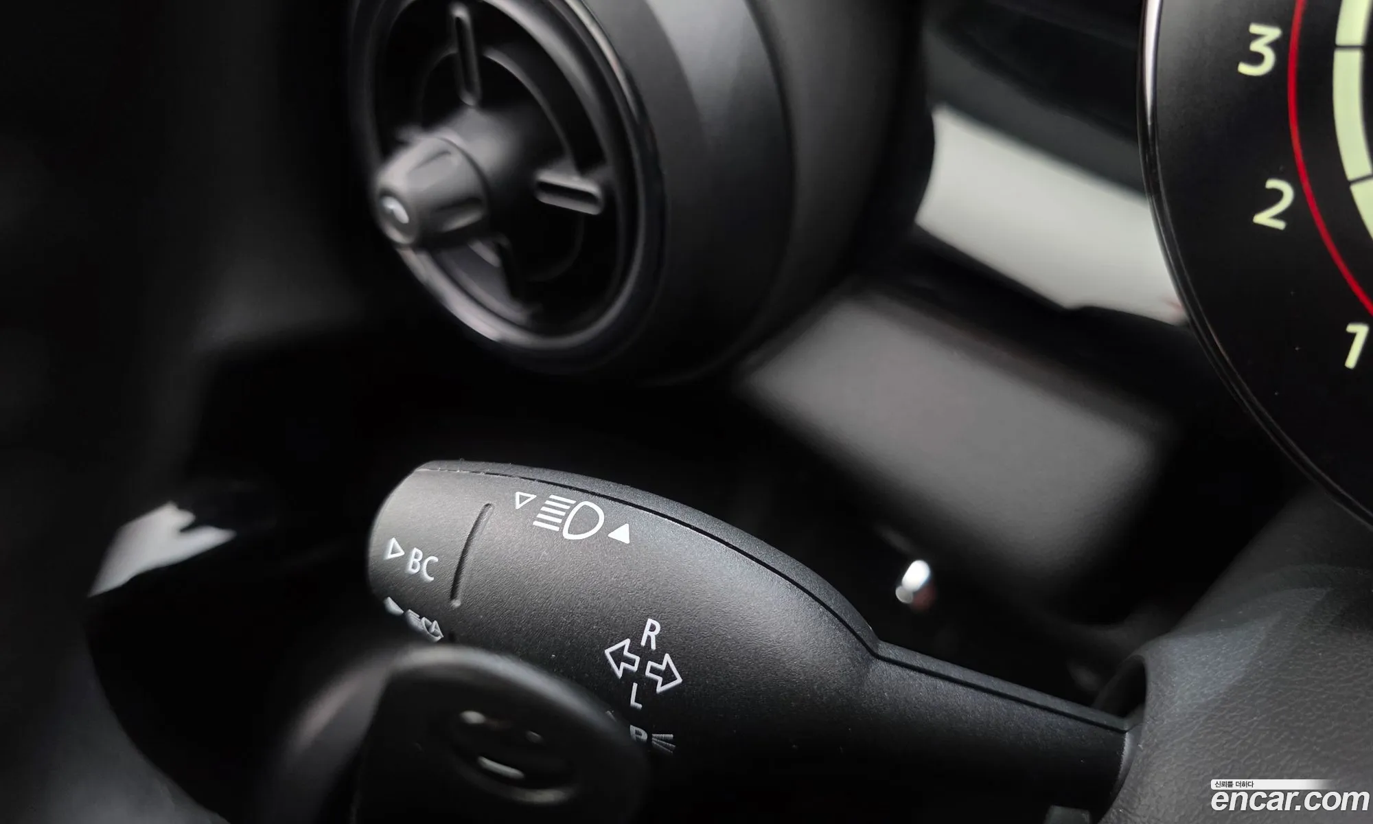 Mini Cooper S 2023 WMW81DH01R2U50413 — 25