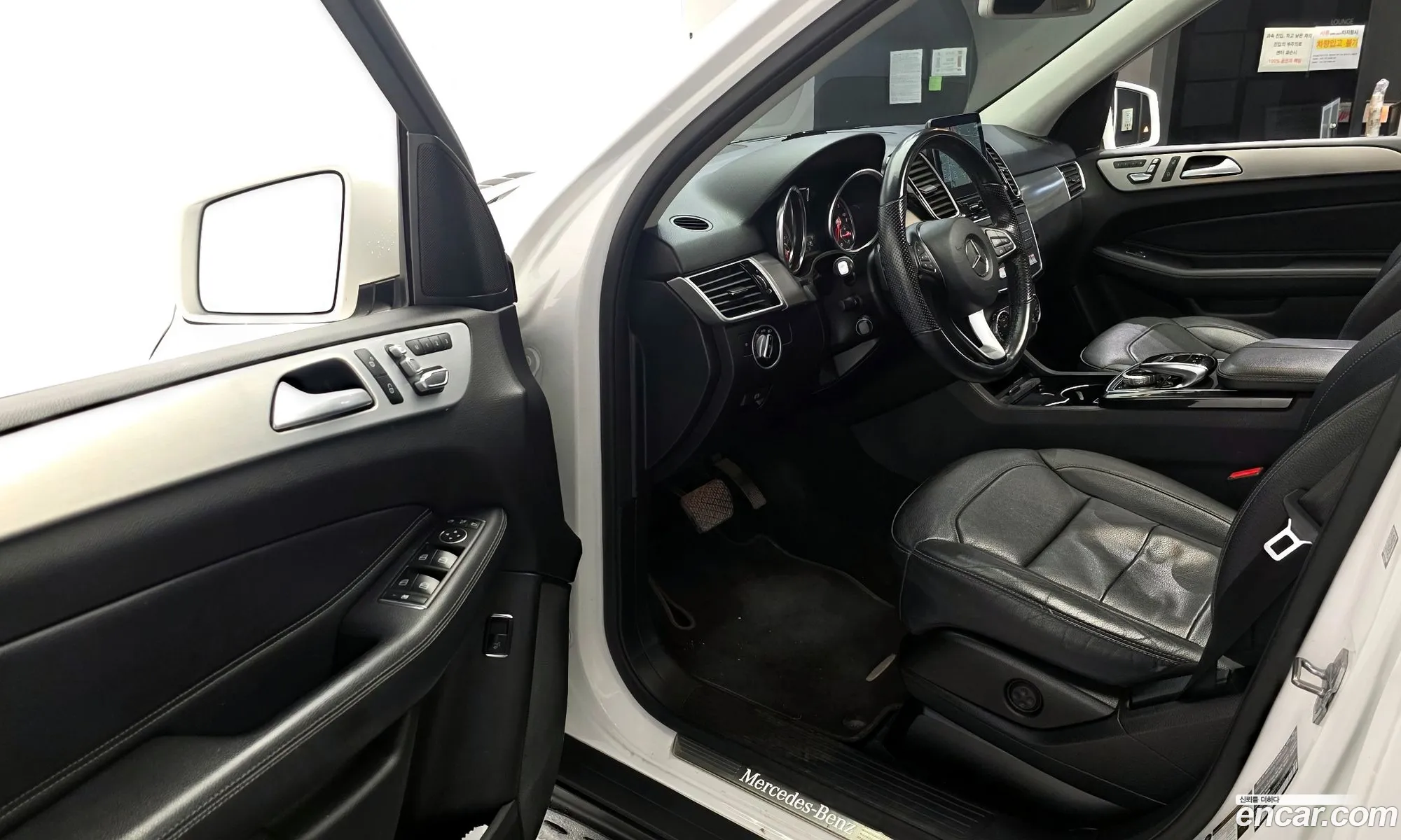 Mercedes-Benz GLE-Class W166 2018 — 14
