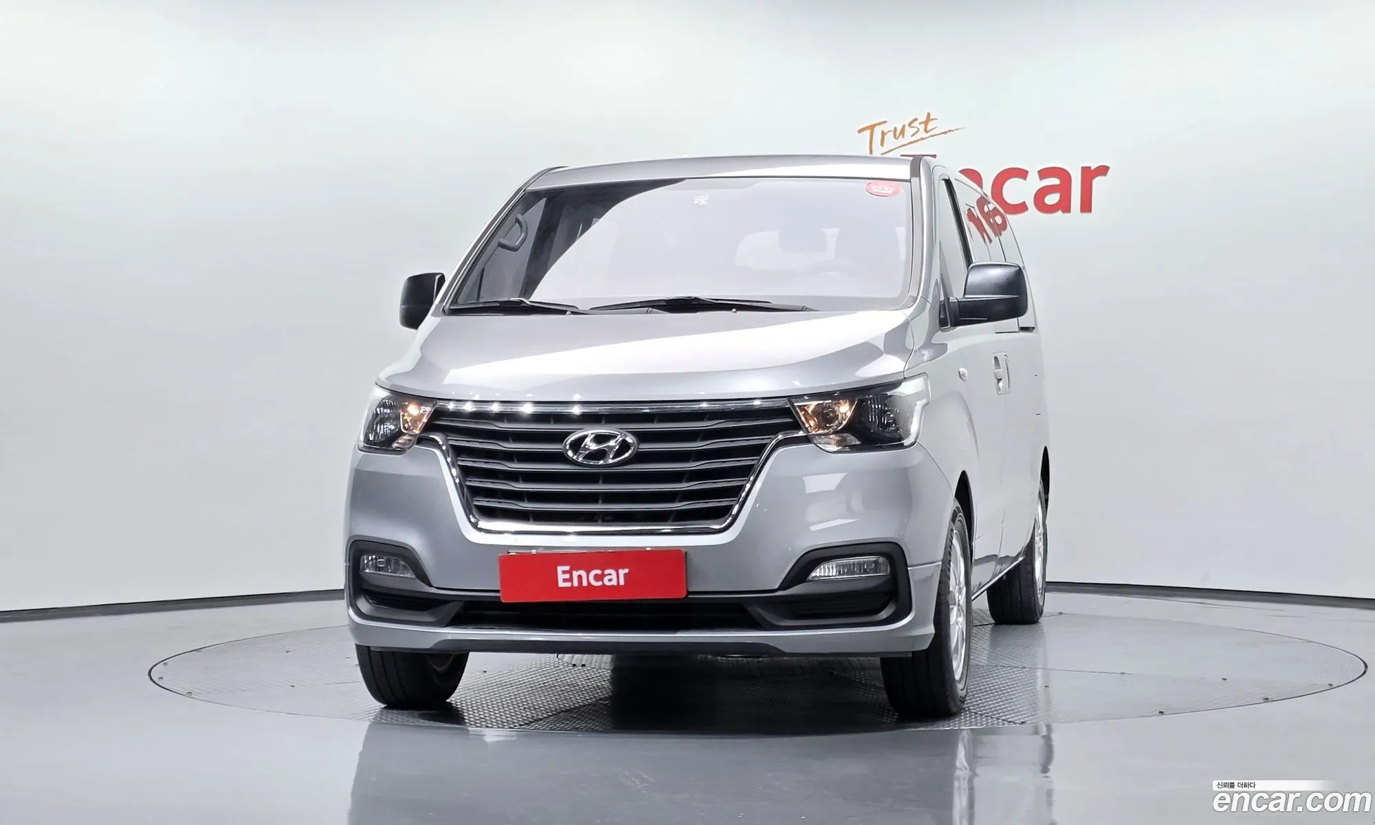 Hyundai Grand Starex 2018 — 14