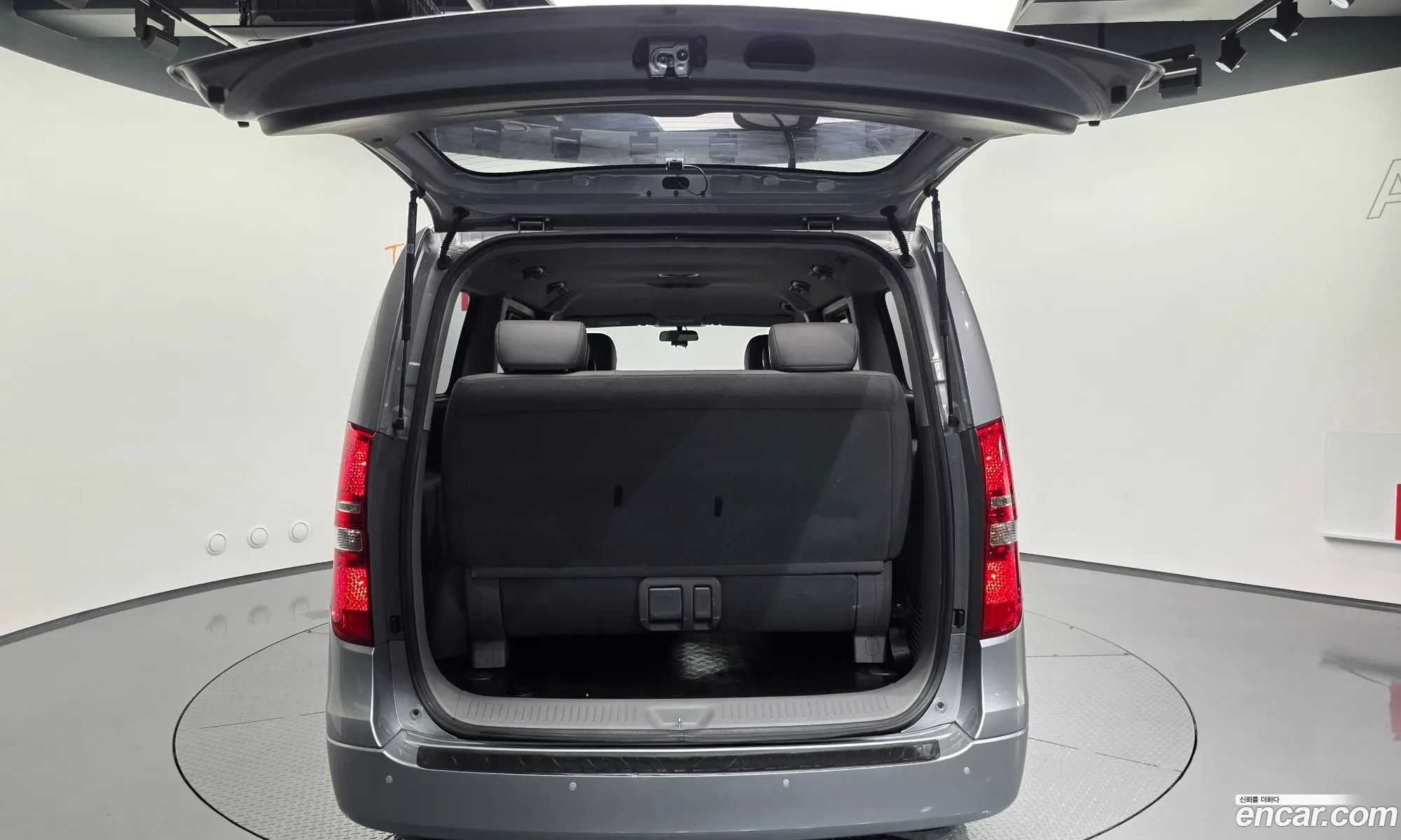 Hyundai Grand Starex 2018 — 9