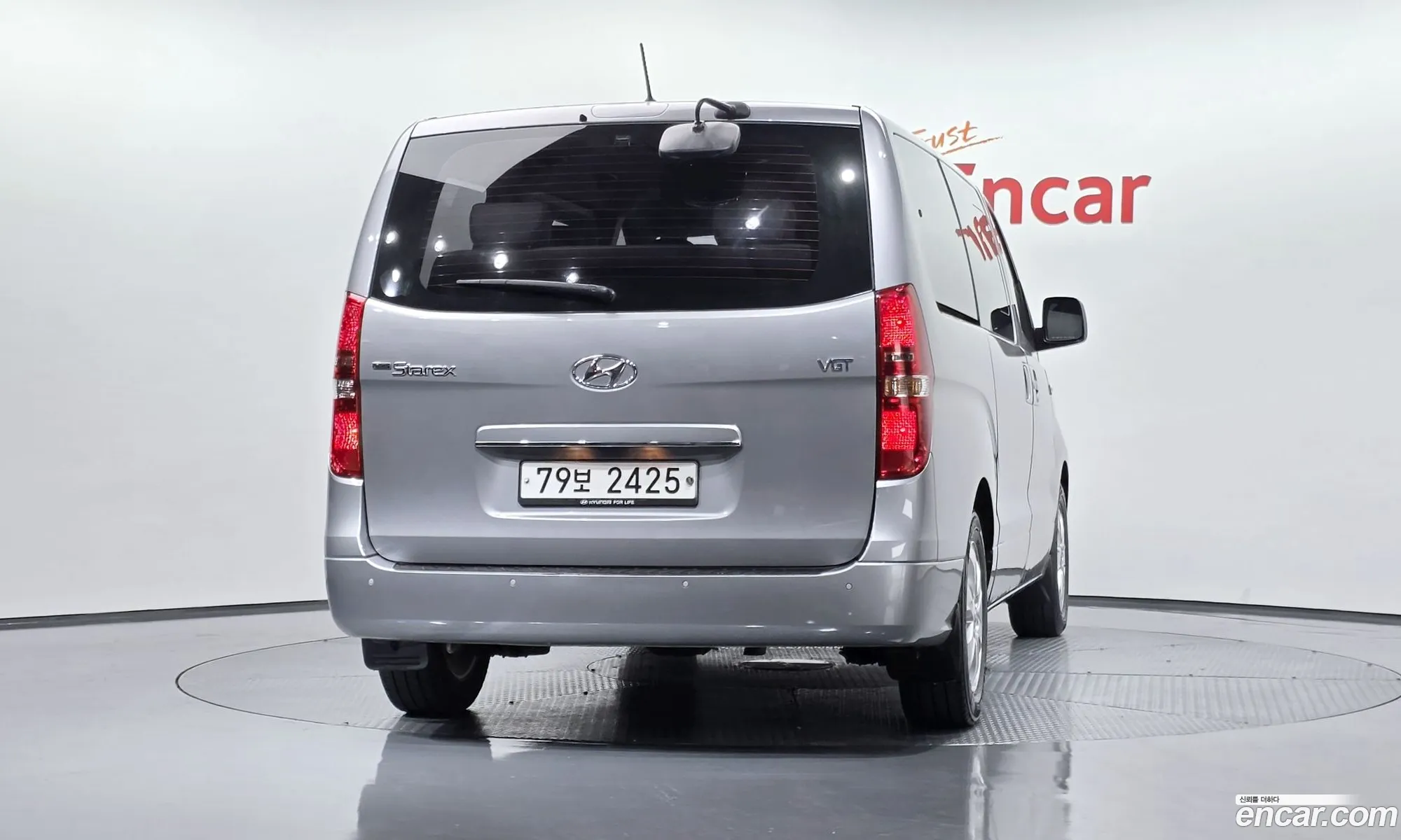 Hyundai Grand Starex 2018 — 18