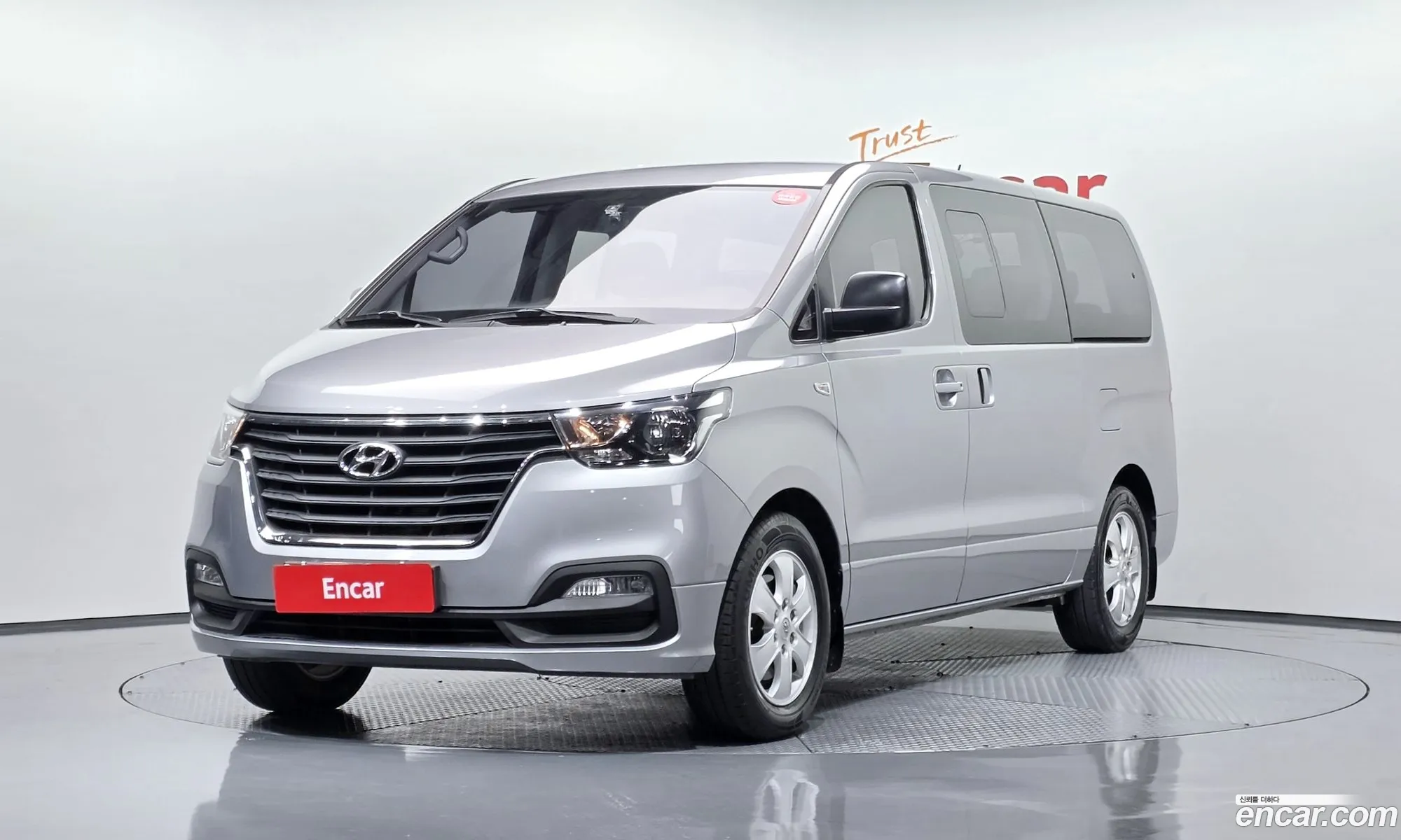 Hyundai Grand Starex 2018 — 2