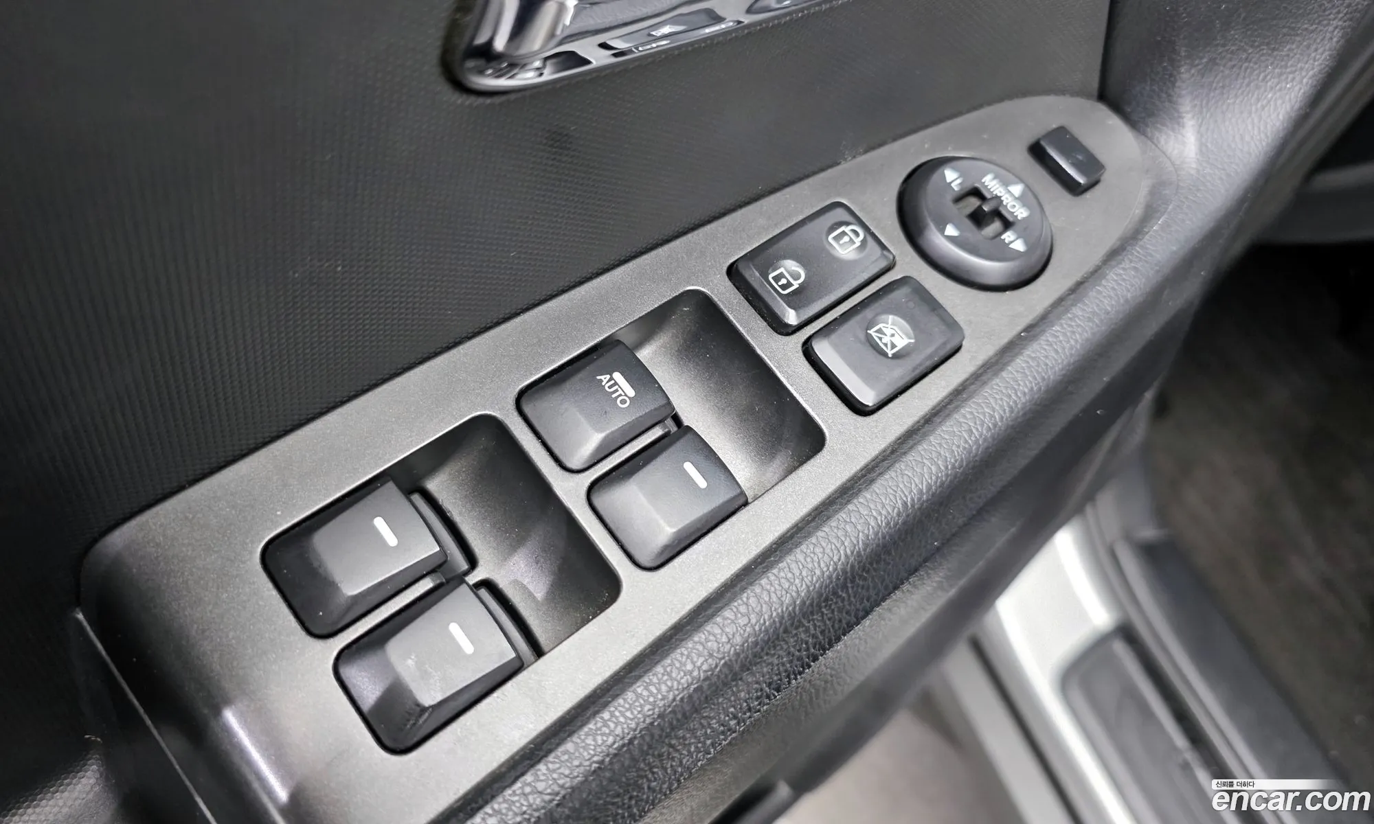 Kia Sportage R 2011 — 14