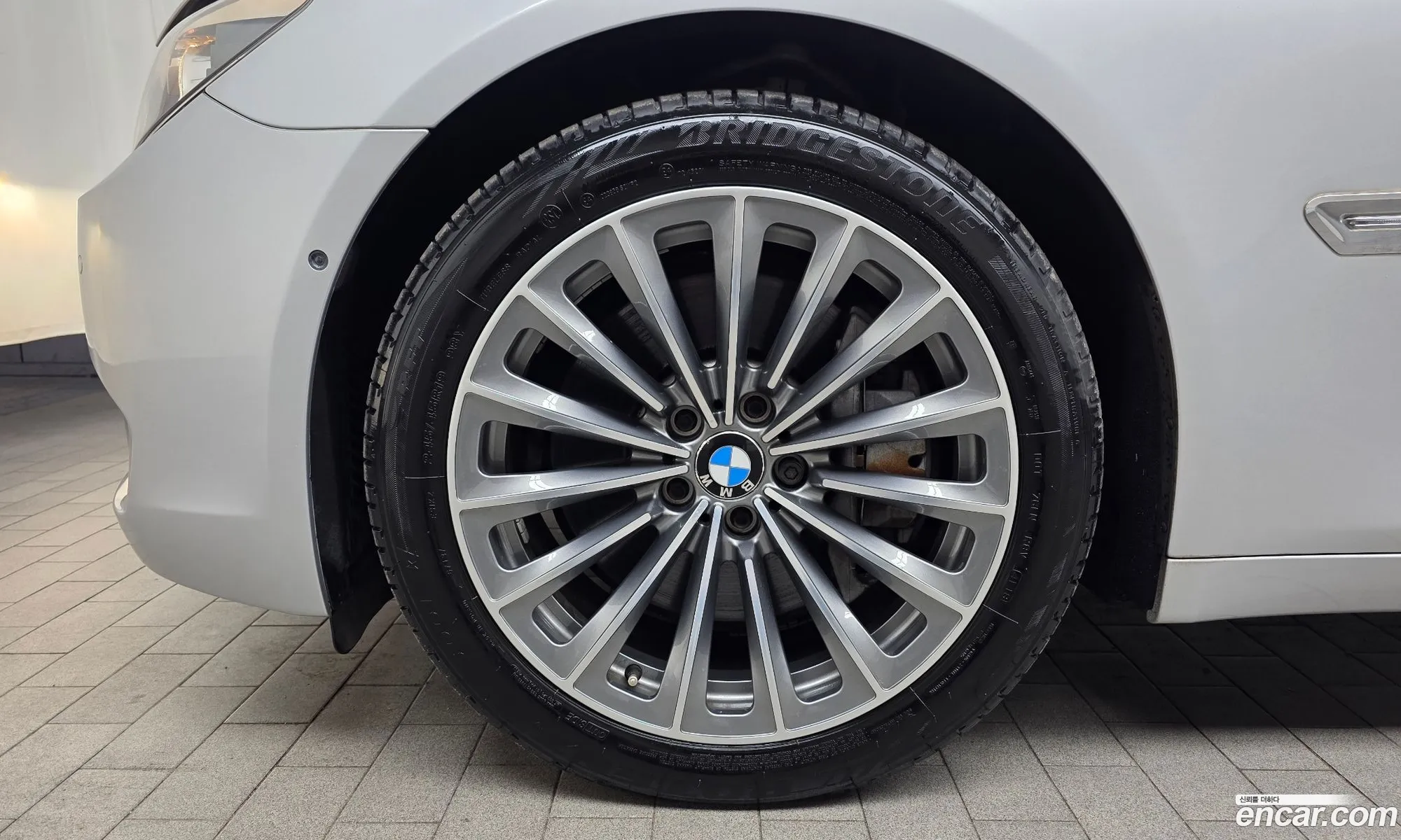 BMW 7 Series 2012 WBAKB8109CC347438 — 20