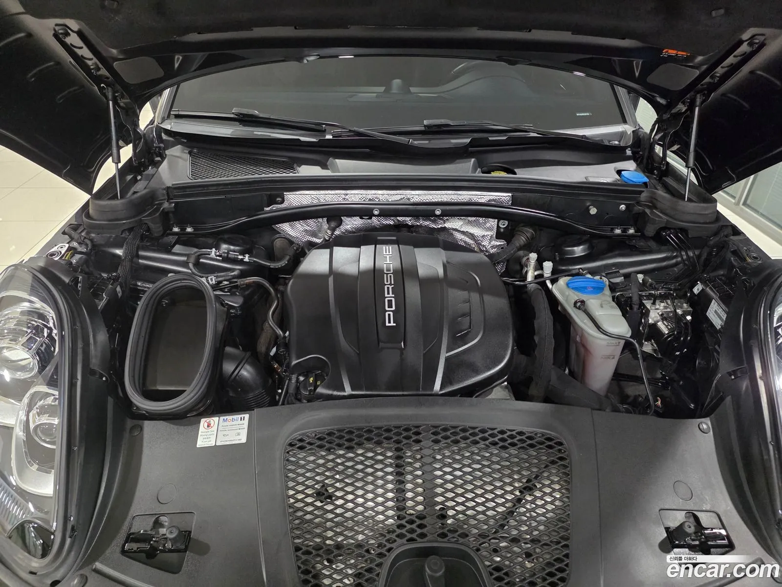 Porsche Macan 2018 — 12