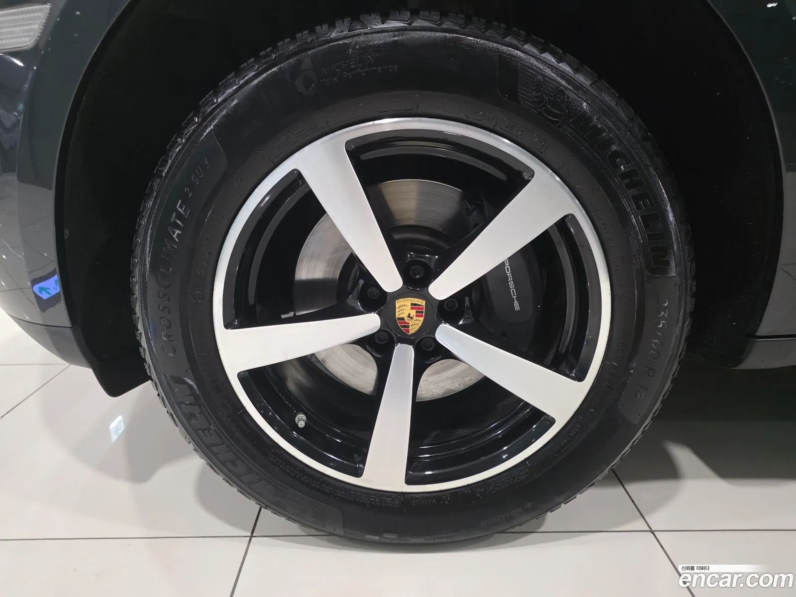 Porsche Macan 2018 — 16