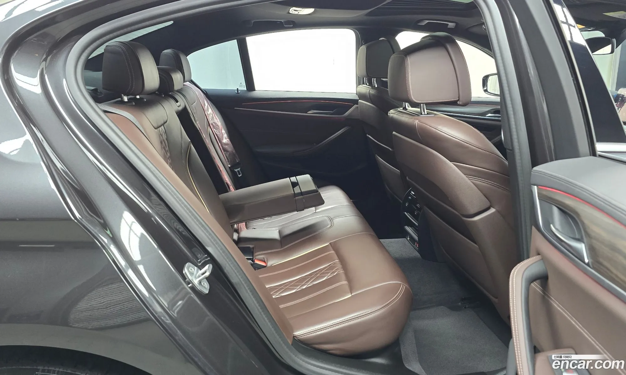 BMW 5 Series 2020 — 16