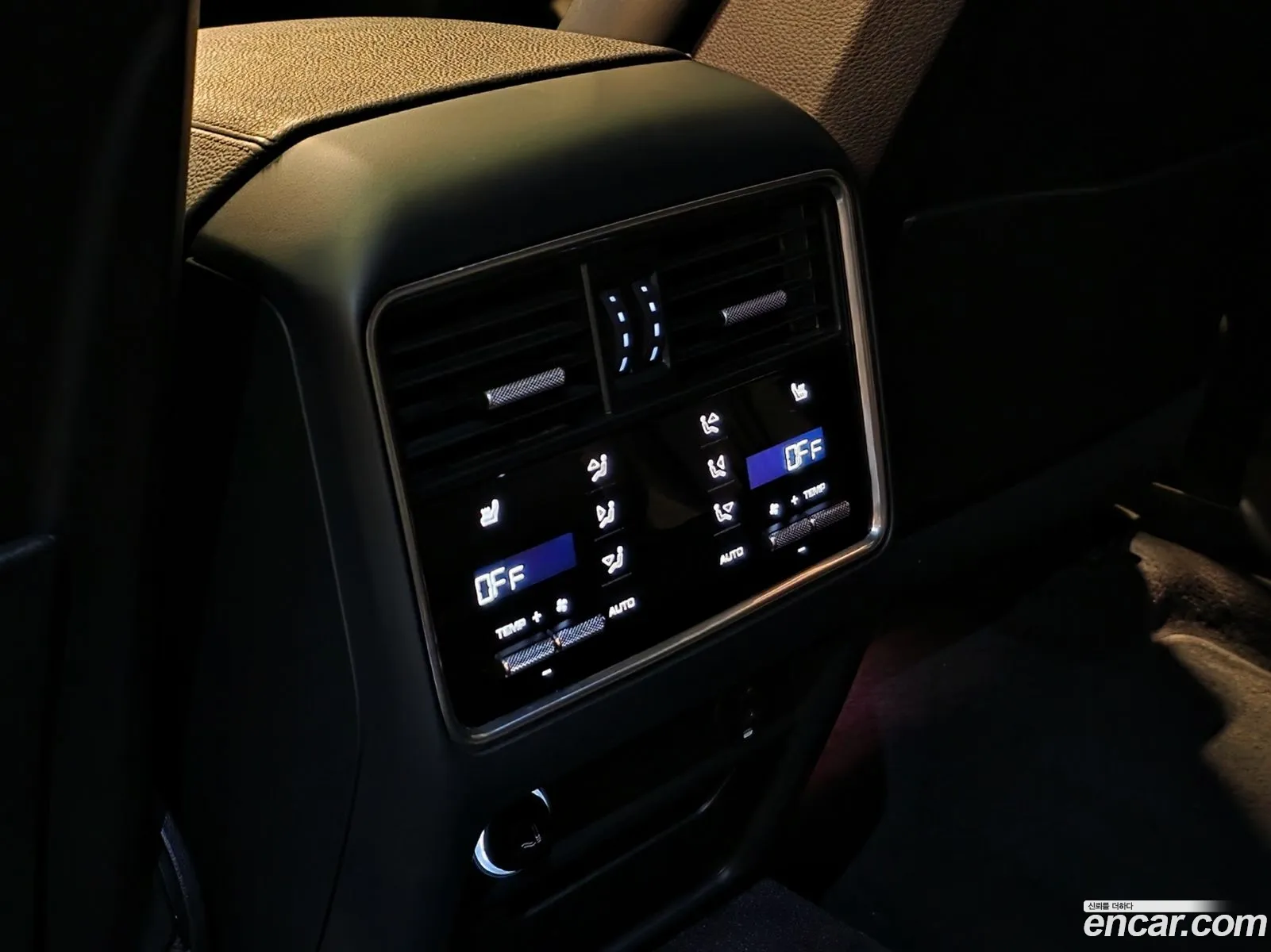 Porsche Cayenne 2021 — 11