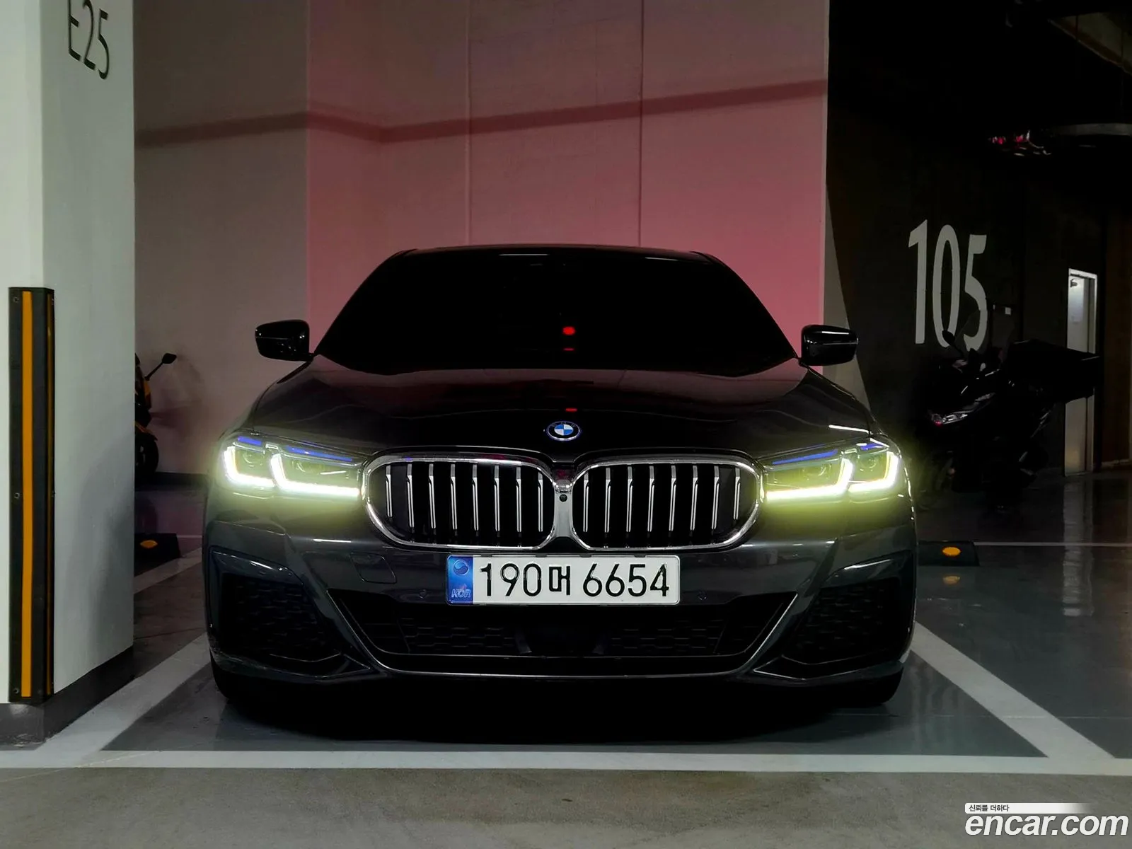 BMW 5 Series 2022 — 12