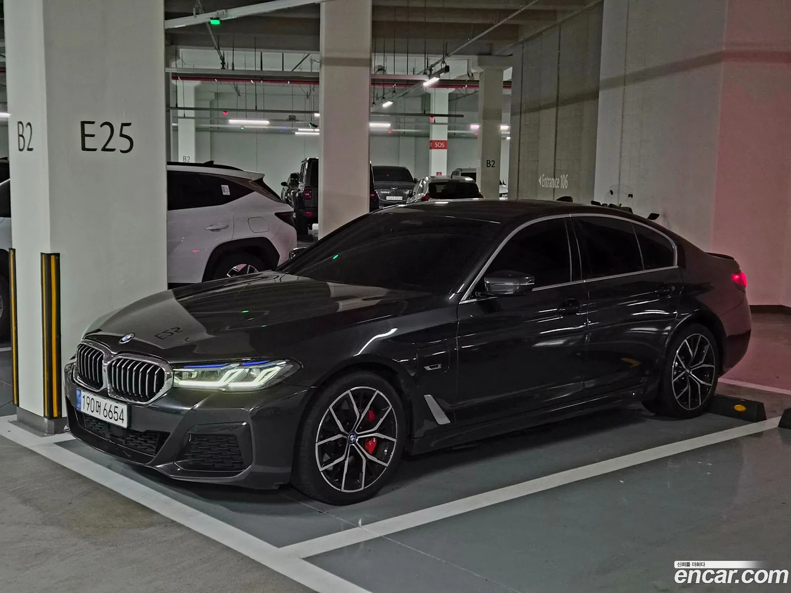 BMW 5 Series 2022 — 8
