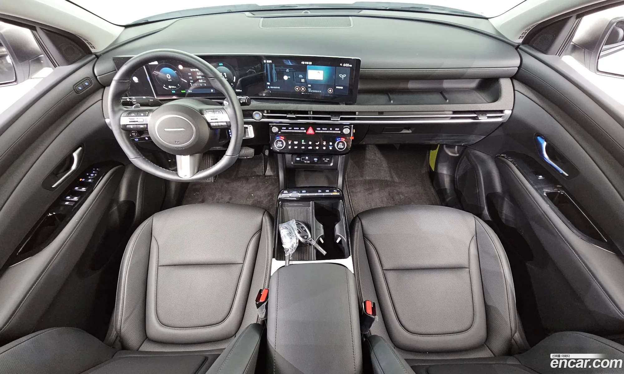 Hyundai Tucson Hybrid 2025 — 16