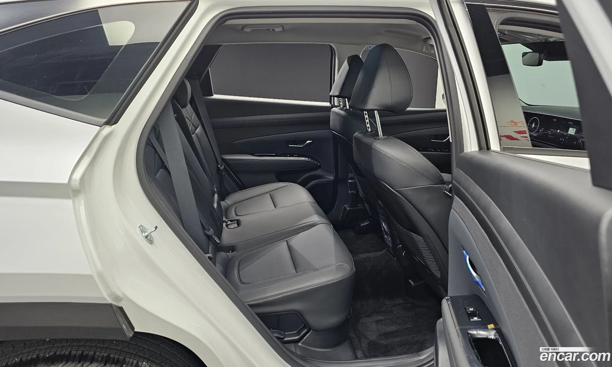 Hyundai Tucson Hybrid 2025 — 14