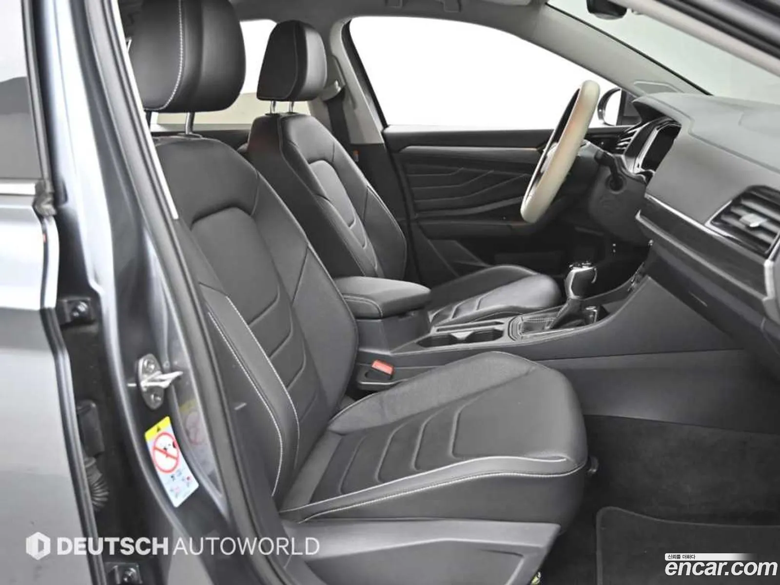 Volkswagen Jetta 7th Gen 2022 — 6