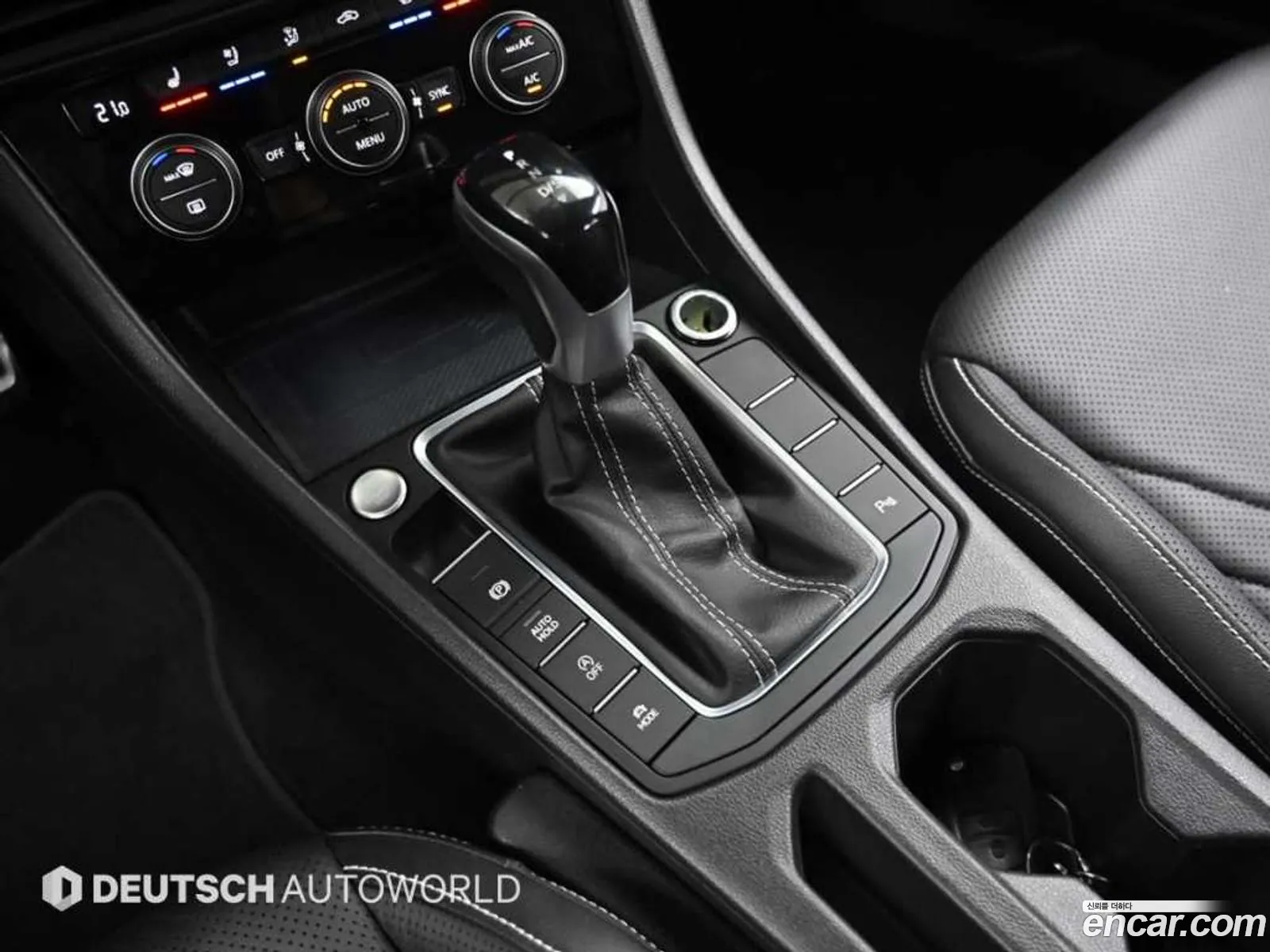 Volkswagen Jetta 7th Gen 2022 — 12