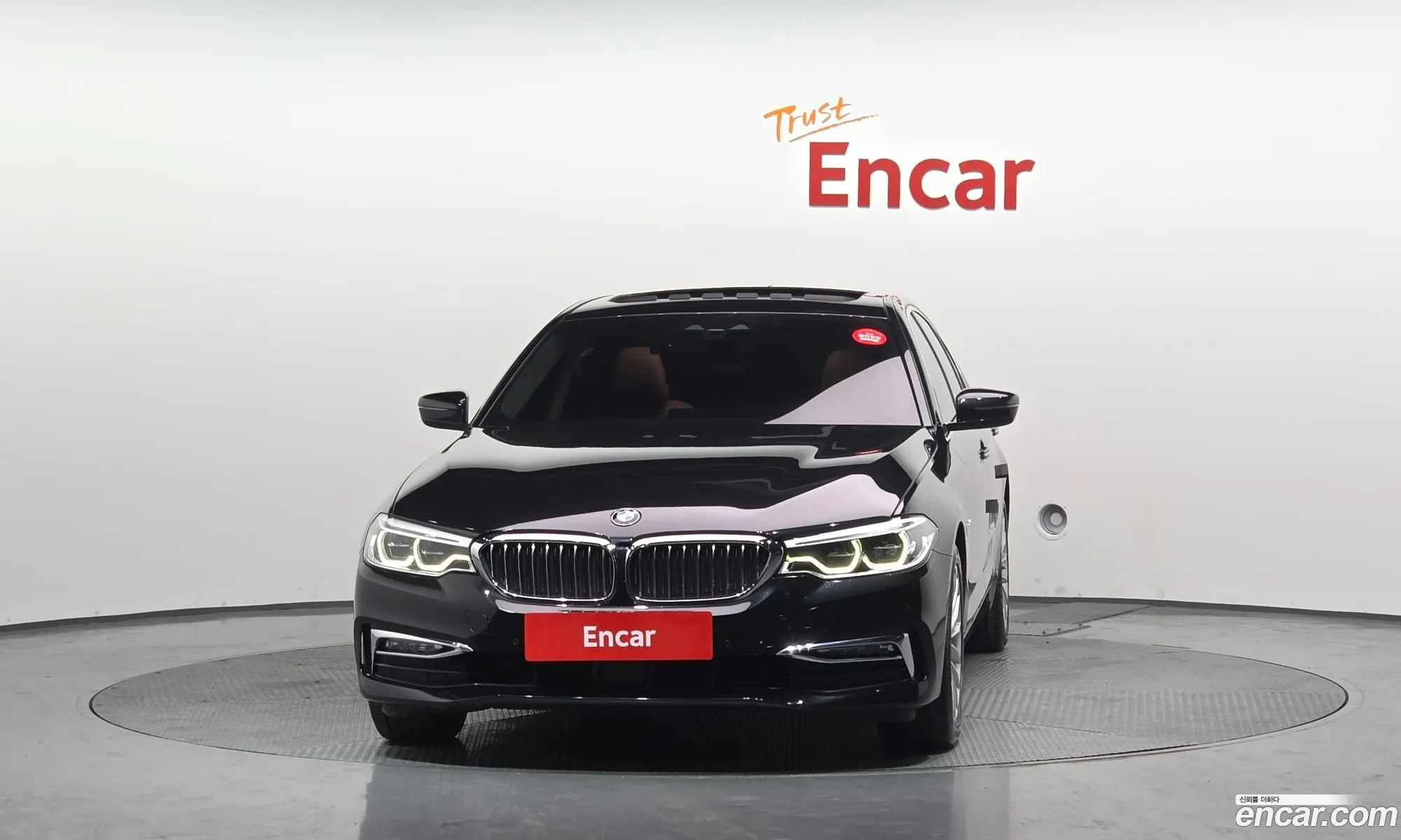 BMW 5 Series 2018 — 27