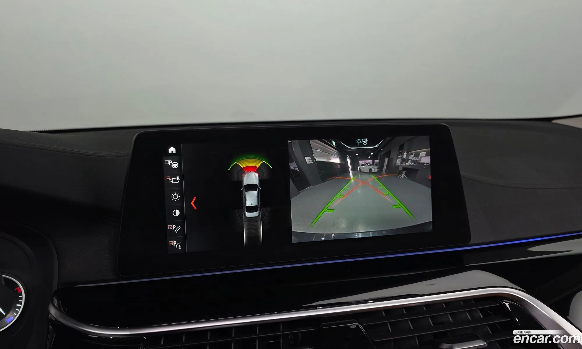 BMW 5 Series 2018 — 24