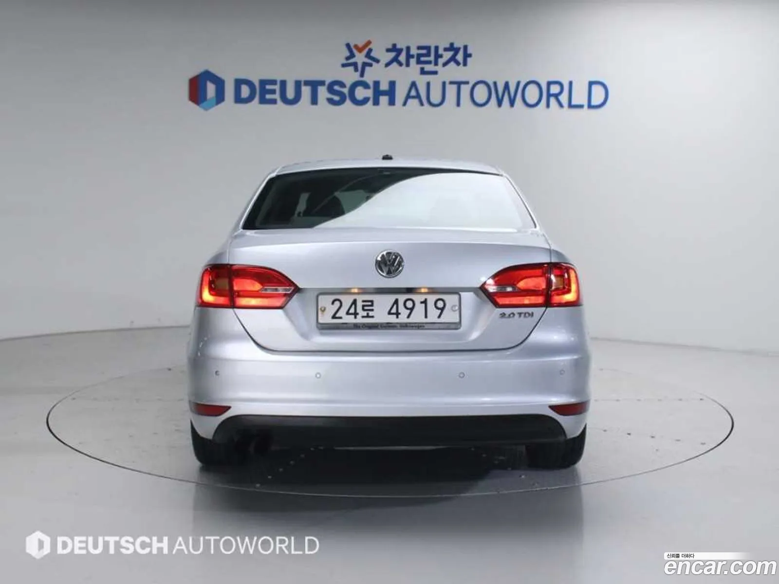 Volkswagen Jetta 2011 — 9