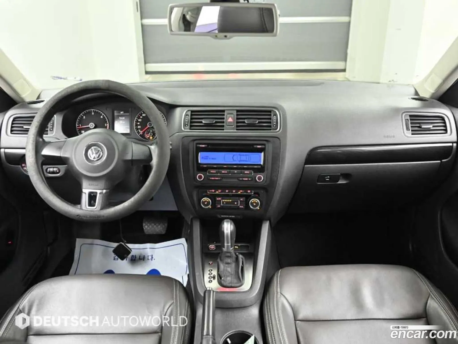 Volkswagen Jetta 2011 — 10
