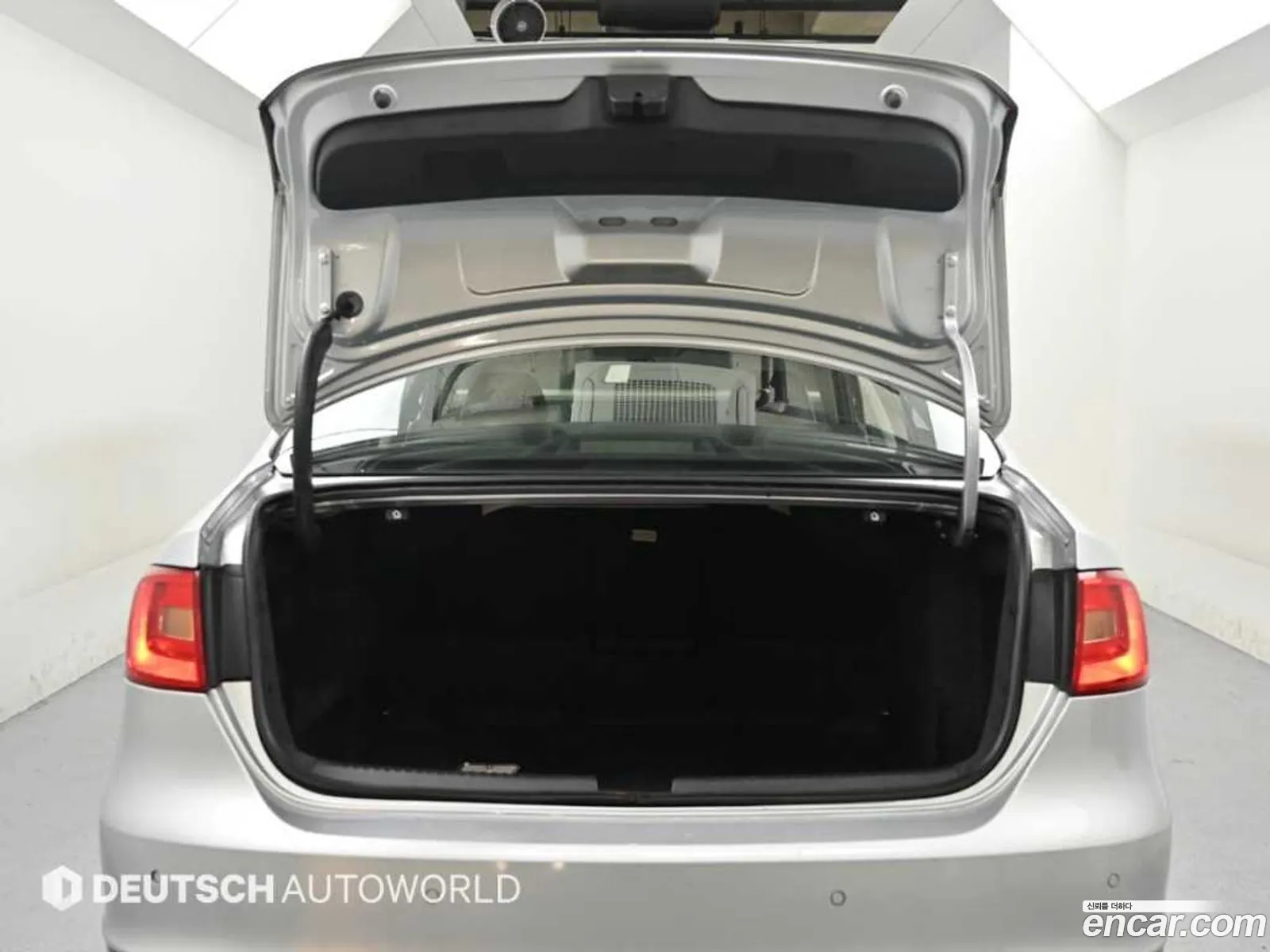 Volkswagen Jetta 2011 — 6