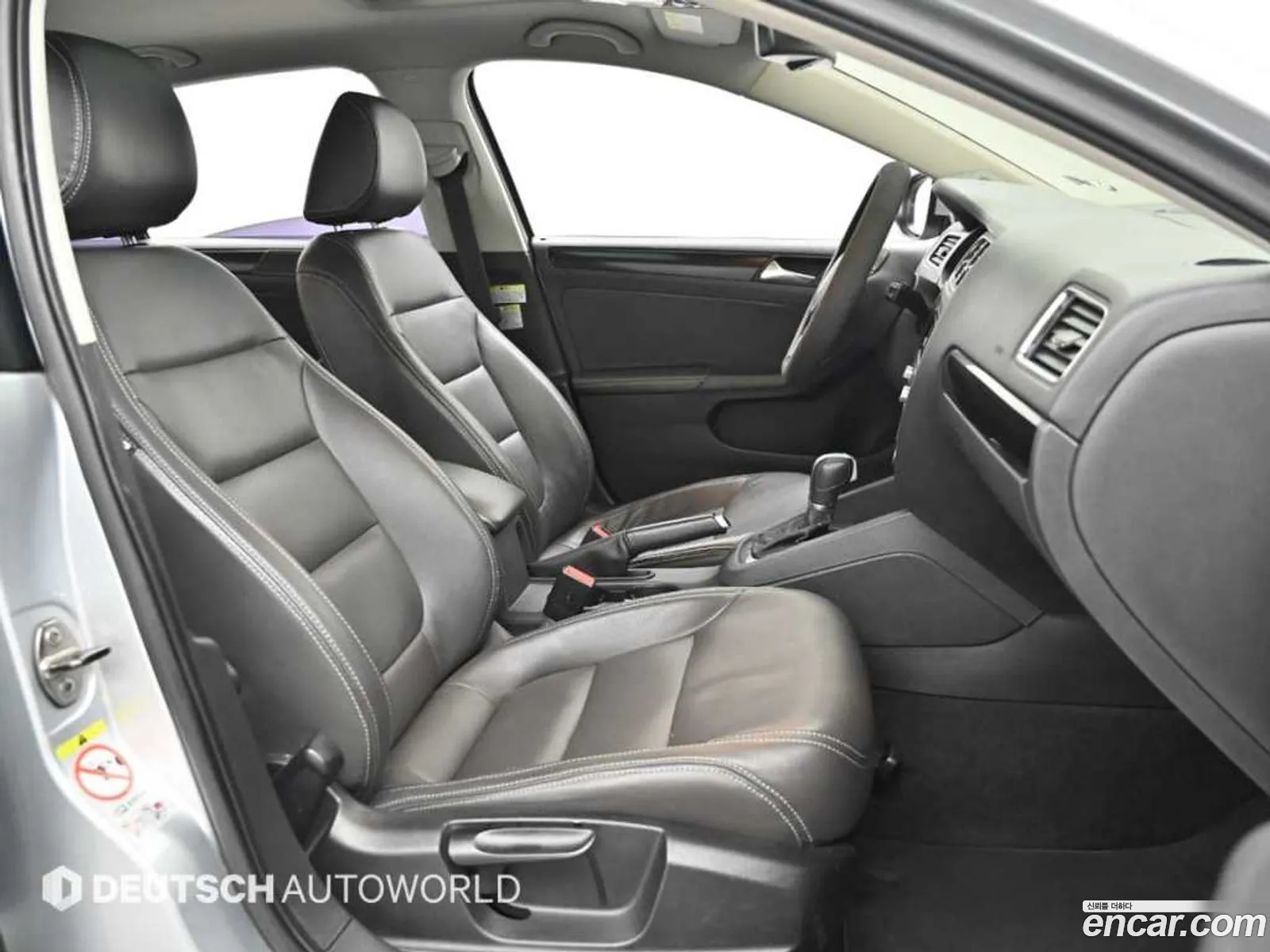 Volkswagen Jetta 2011 — 18