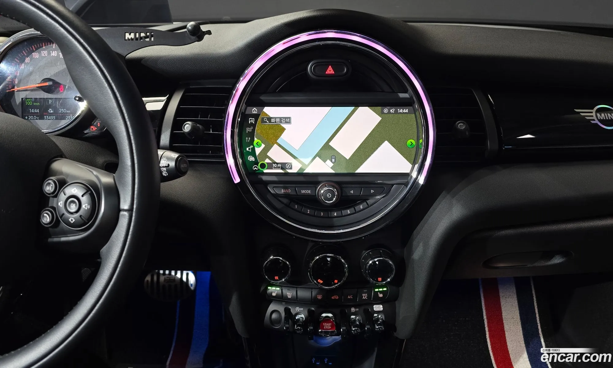 Mini Cooper 2020 — 15