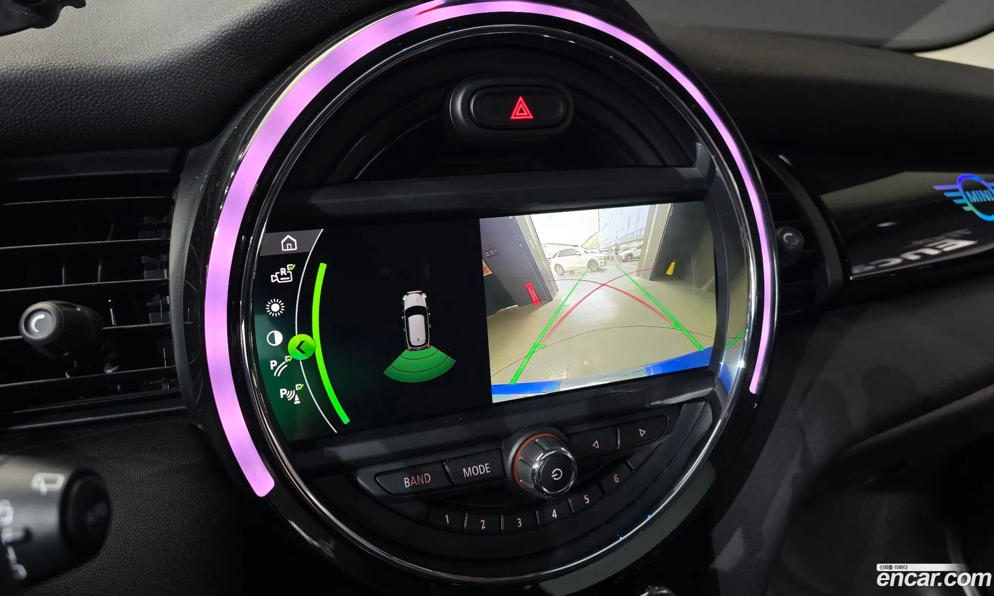 Mini Cooper 2020 — 21