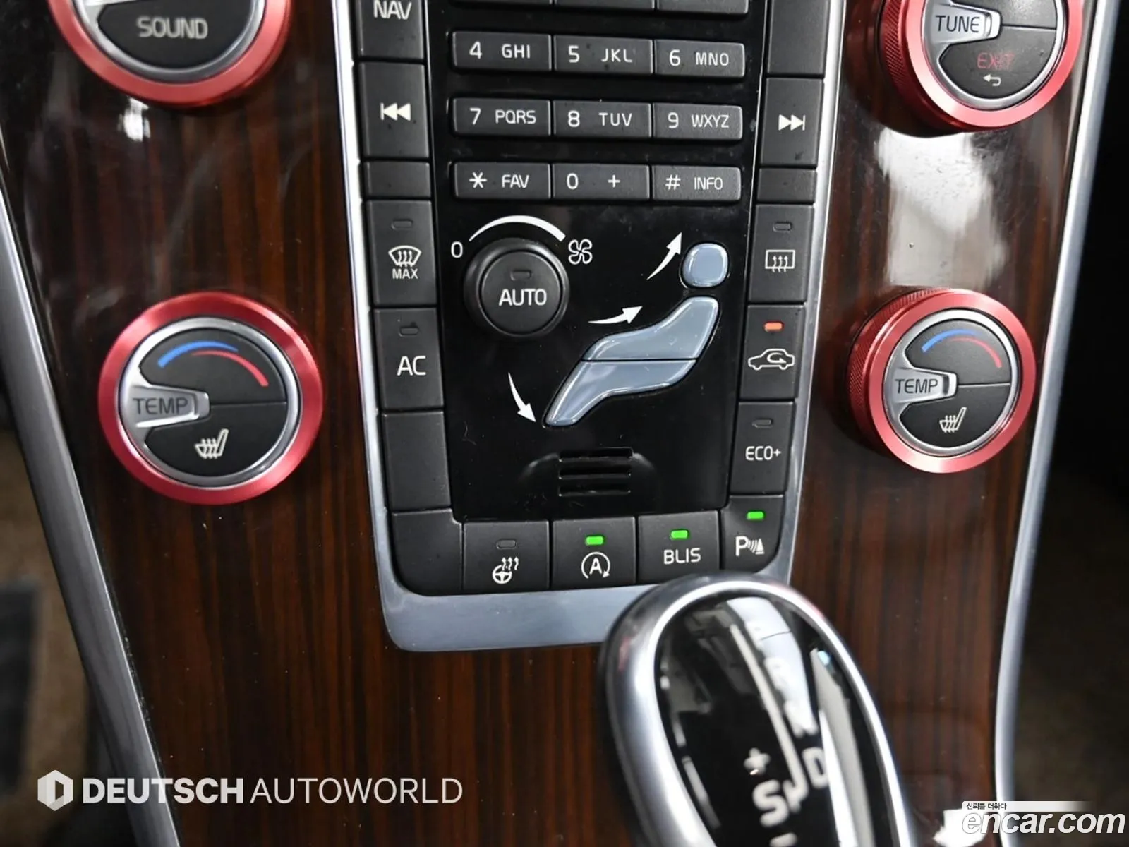 Volvo XC60 2015 — 14