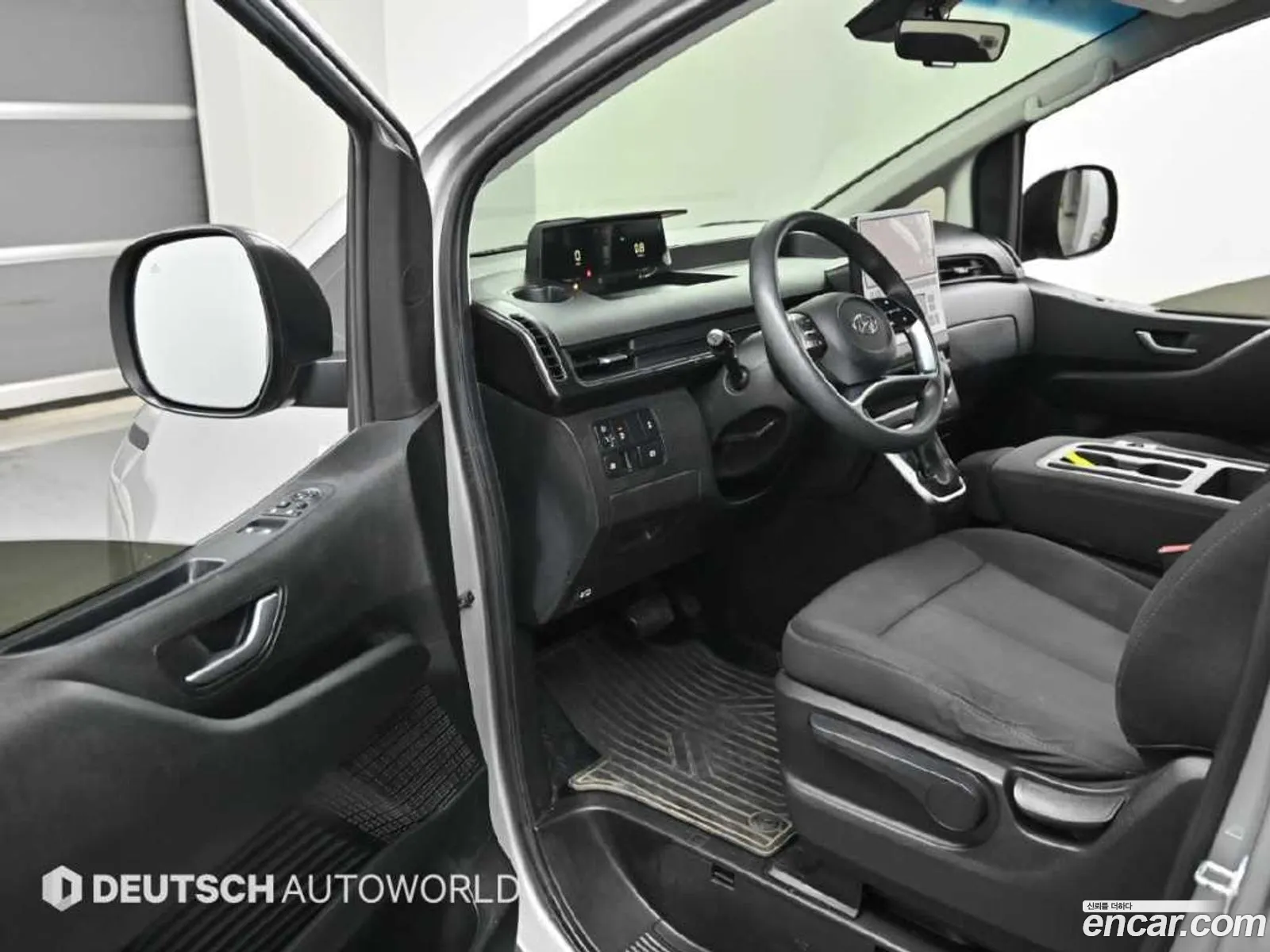 Hyundai Staria 2022 — 7