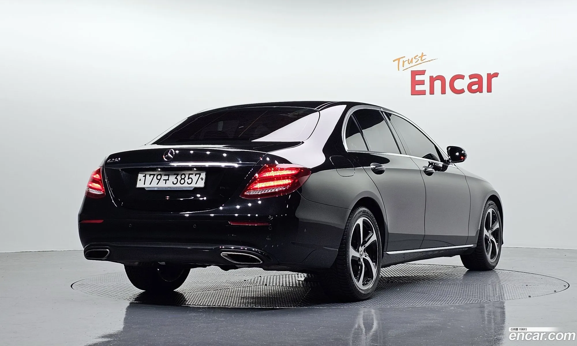 Mercedes-Benz E-Class W213 2019 WDDZF4FB9LA718771 — 19