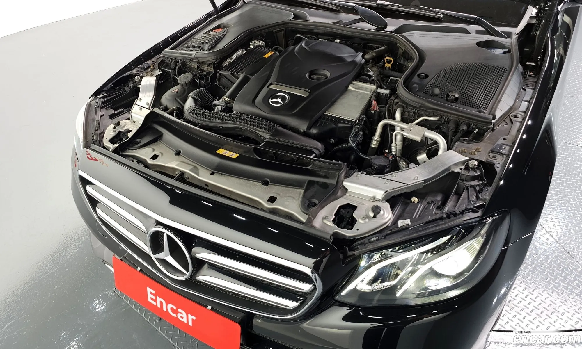 Mercedes-Benz E-Class W213 2019 WDDZF4FB9LA718771 — 14