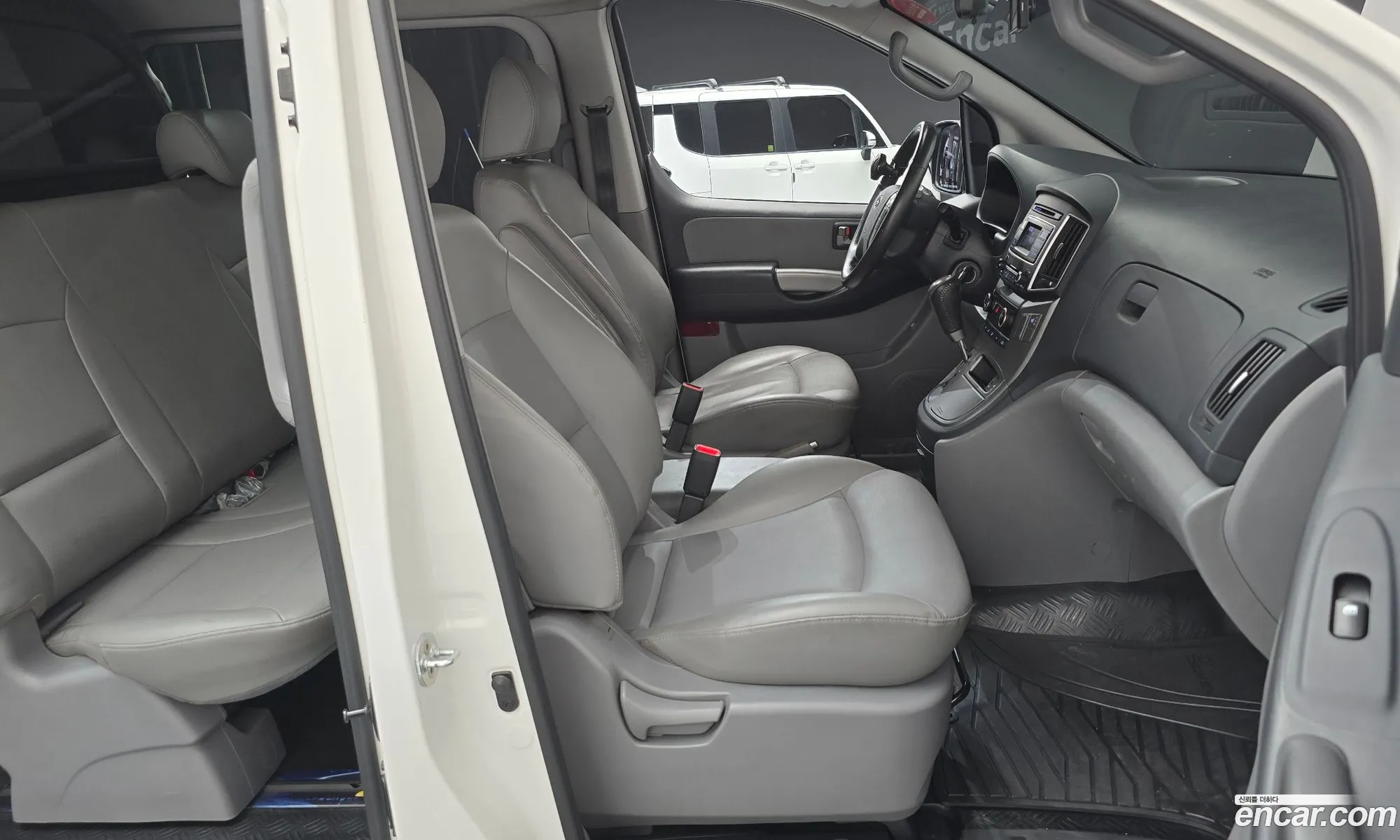 Hyundai Grand Starex 2019 — 15
