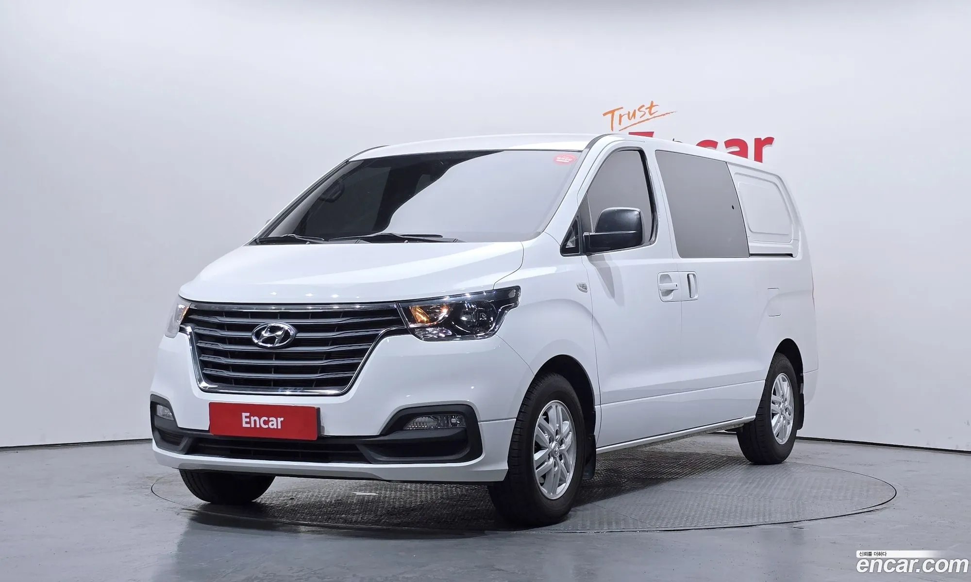 Hyundai Grand Starex 2019 — 14