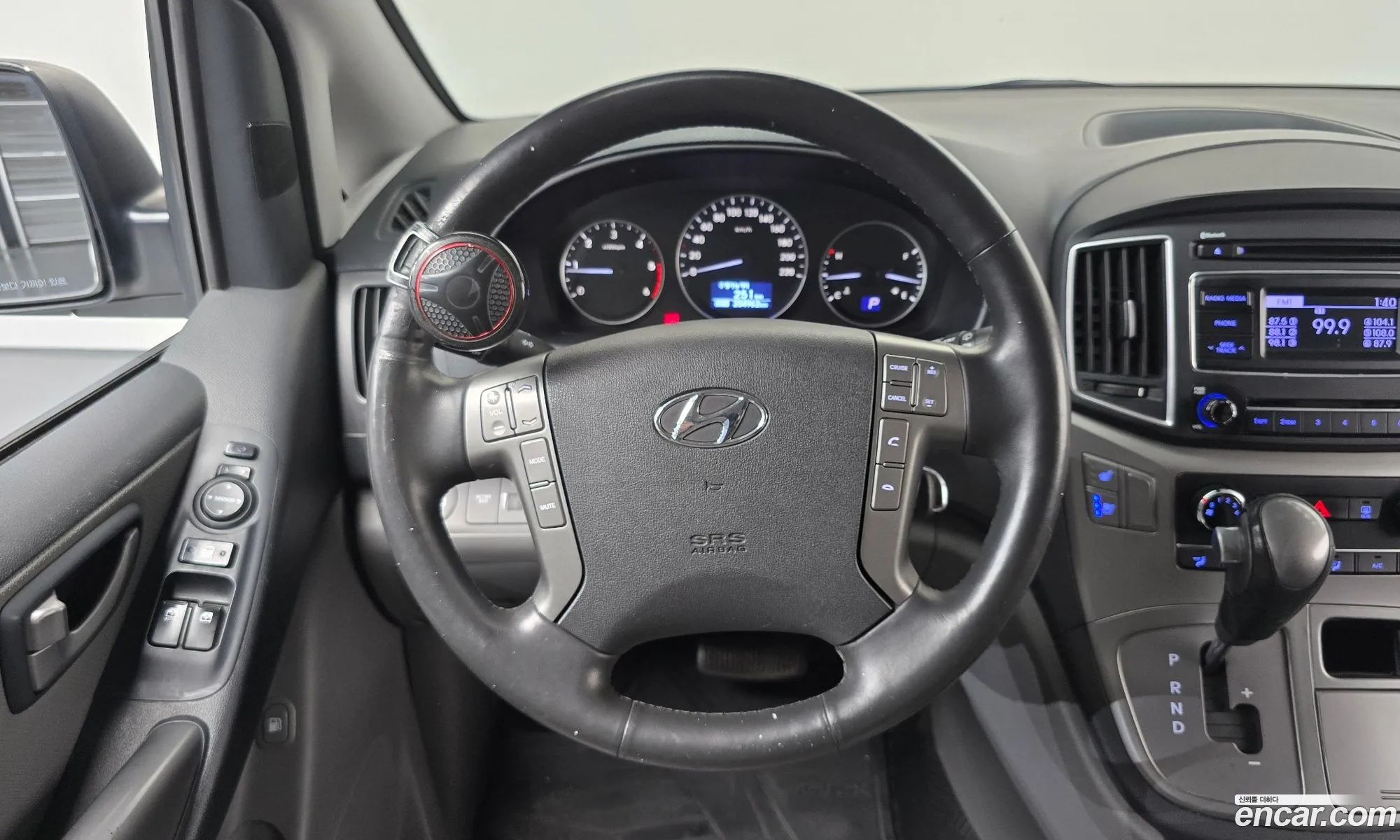 Hyundai Grand Starex 2019 — 16