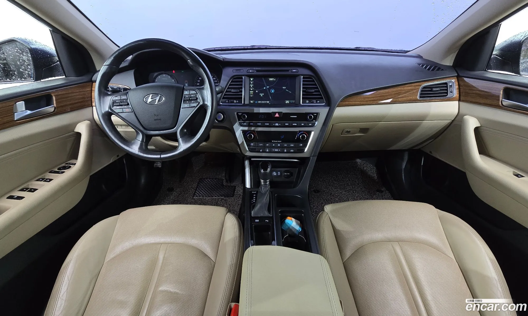 Hyundai LF Sonata 2014 — 27