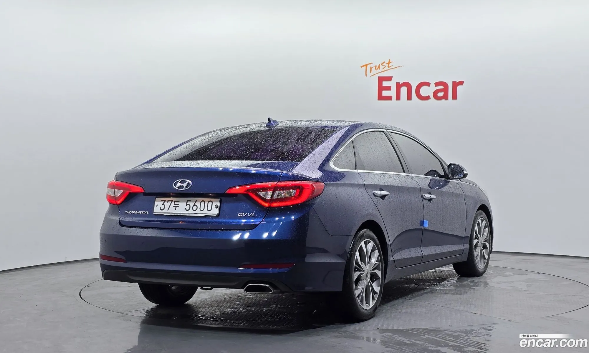 Hyundai LF Sonata 2014 — 28