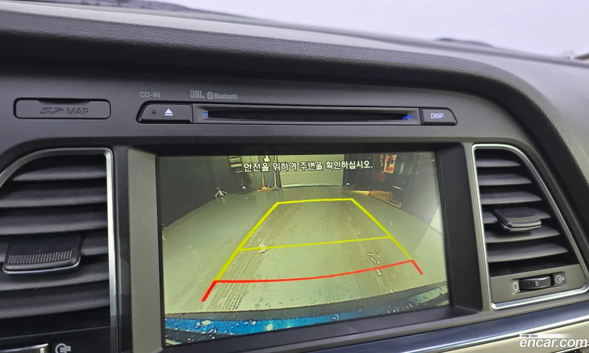 Hyundai LF Sonata 2014 — 31