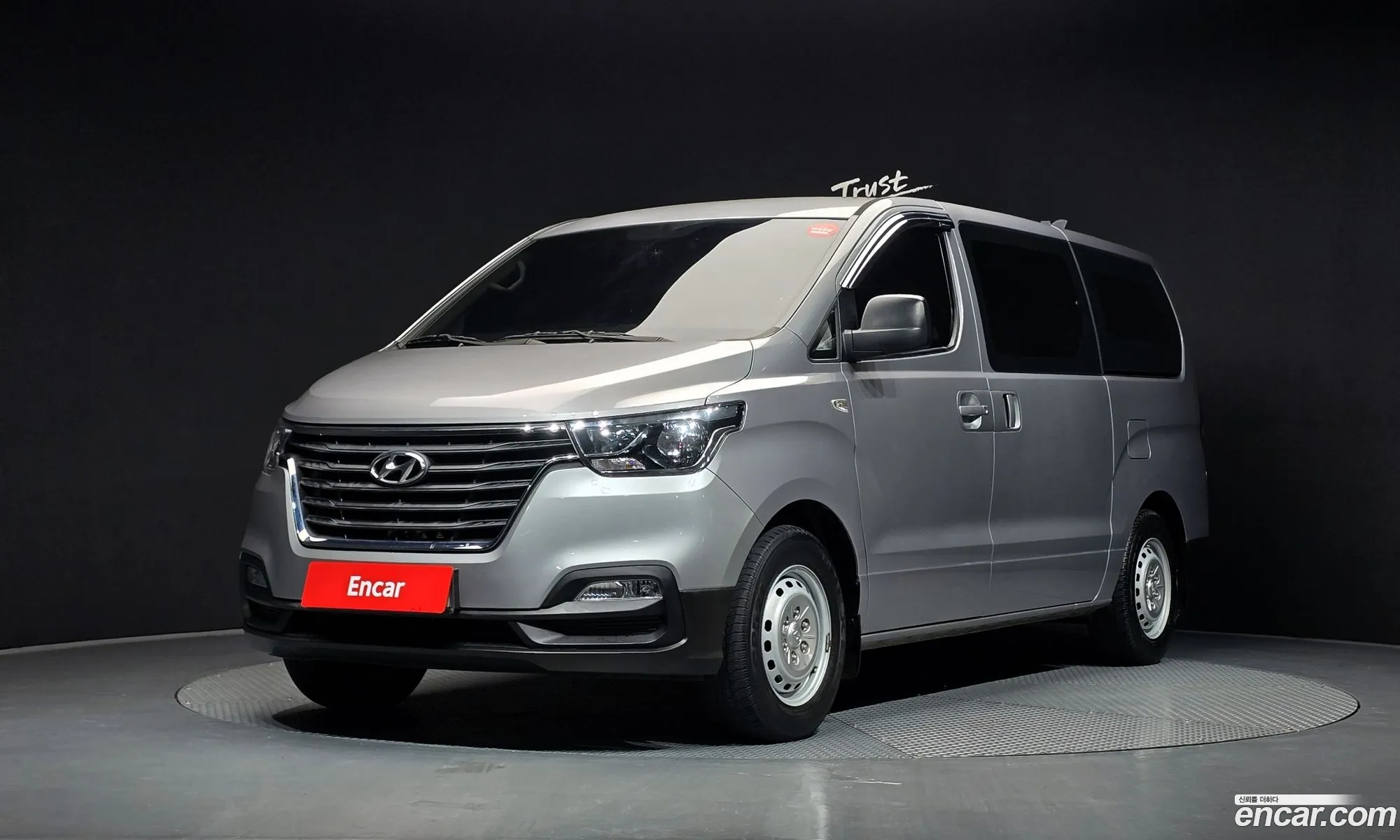 Hyundai Grand Starex 2021 — 29